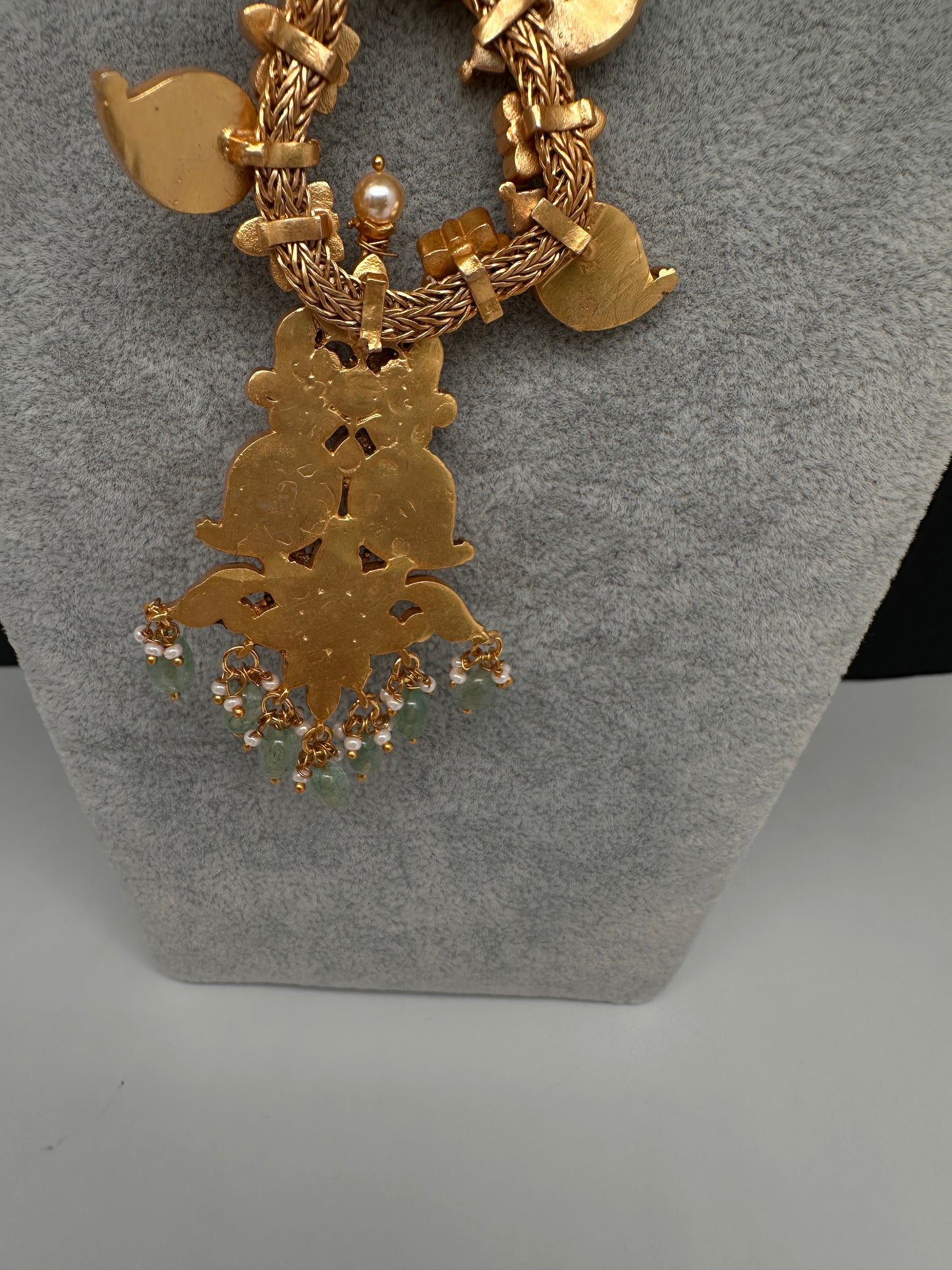 Jadau Kundan Necklace with Black Beads - 