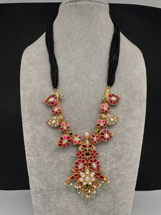 Jadau Kundan Necklace with Black Beads - 