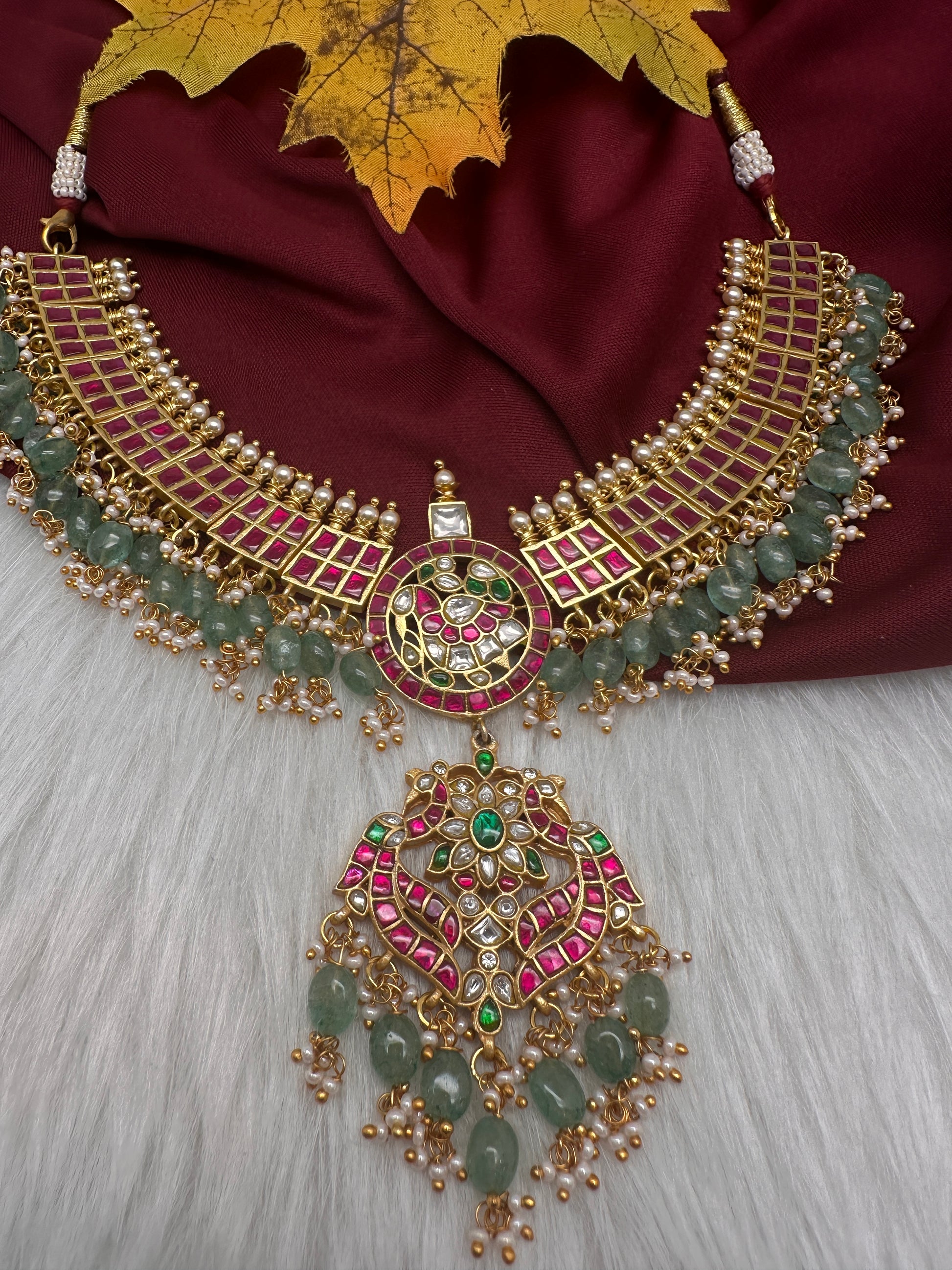 Jadau Kundan Short Necklace with Emerald Beads and Pearls - 
