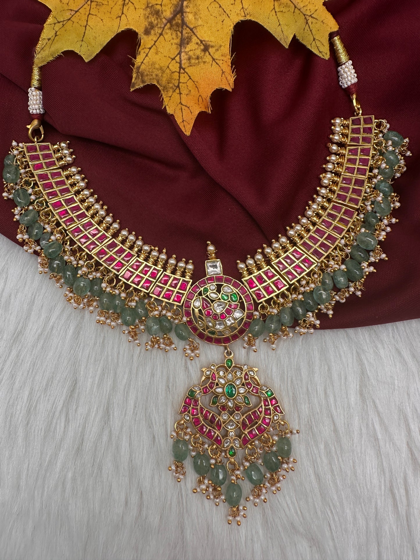 Jadau Kundan Short Necklace with Emerald Beads and Pearls - 