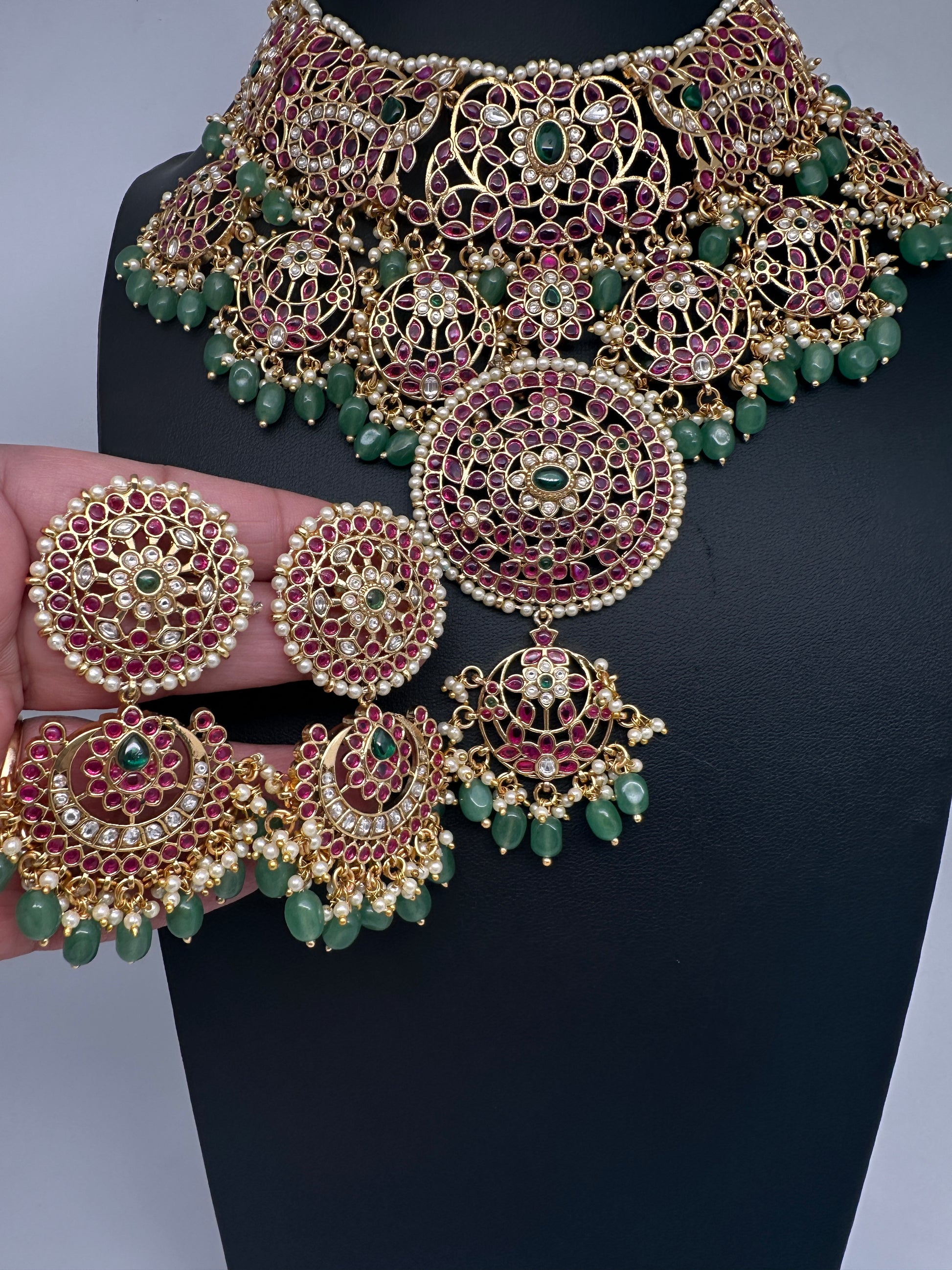 Jadau Kundan Potta Stones Statement Short Necklace with Earrings - 