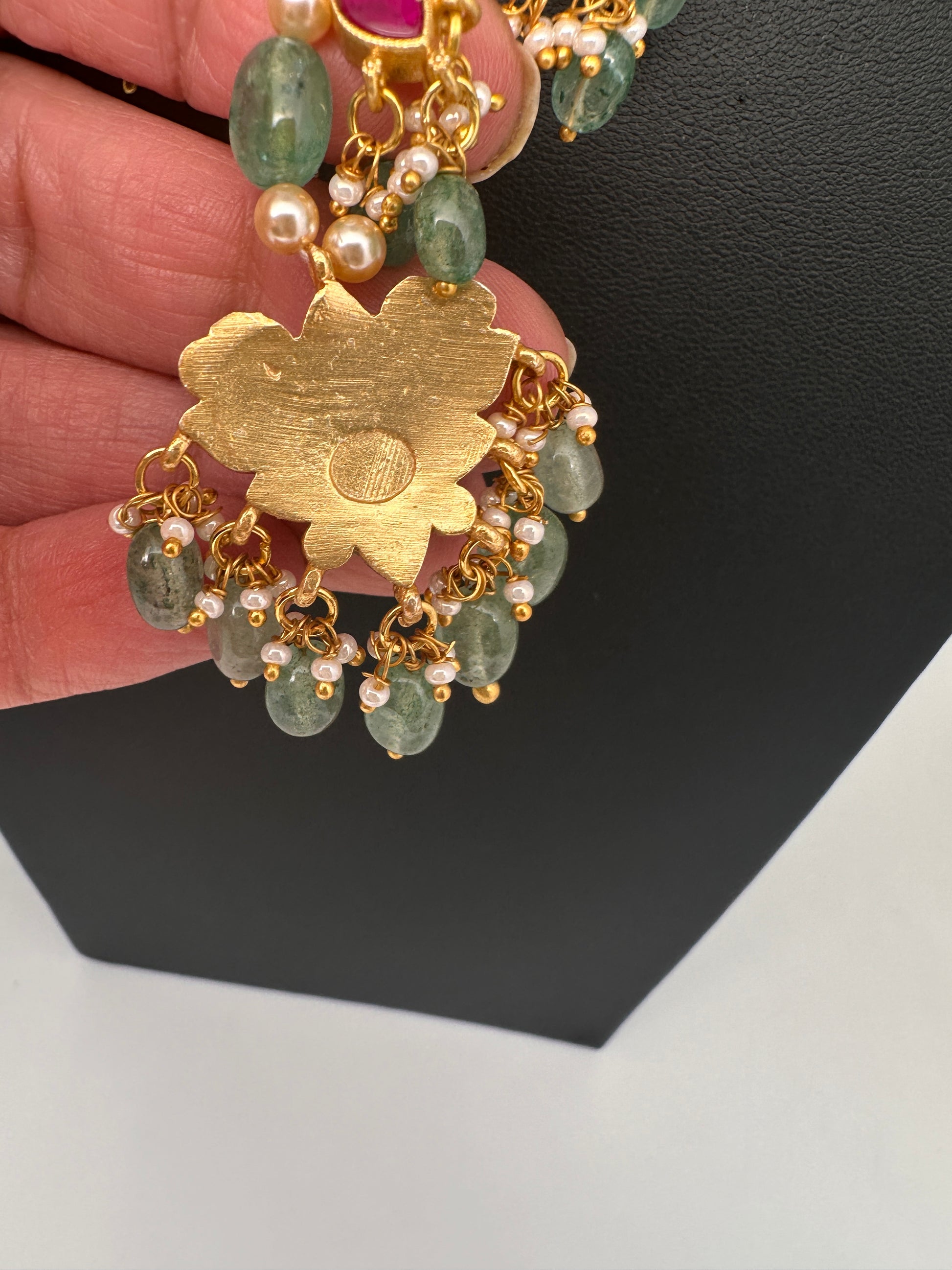 Jadau Kundan Lotus Emerald Beads and Pearls Short Necklace - 