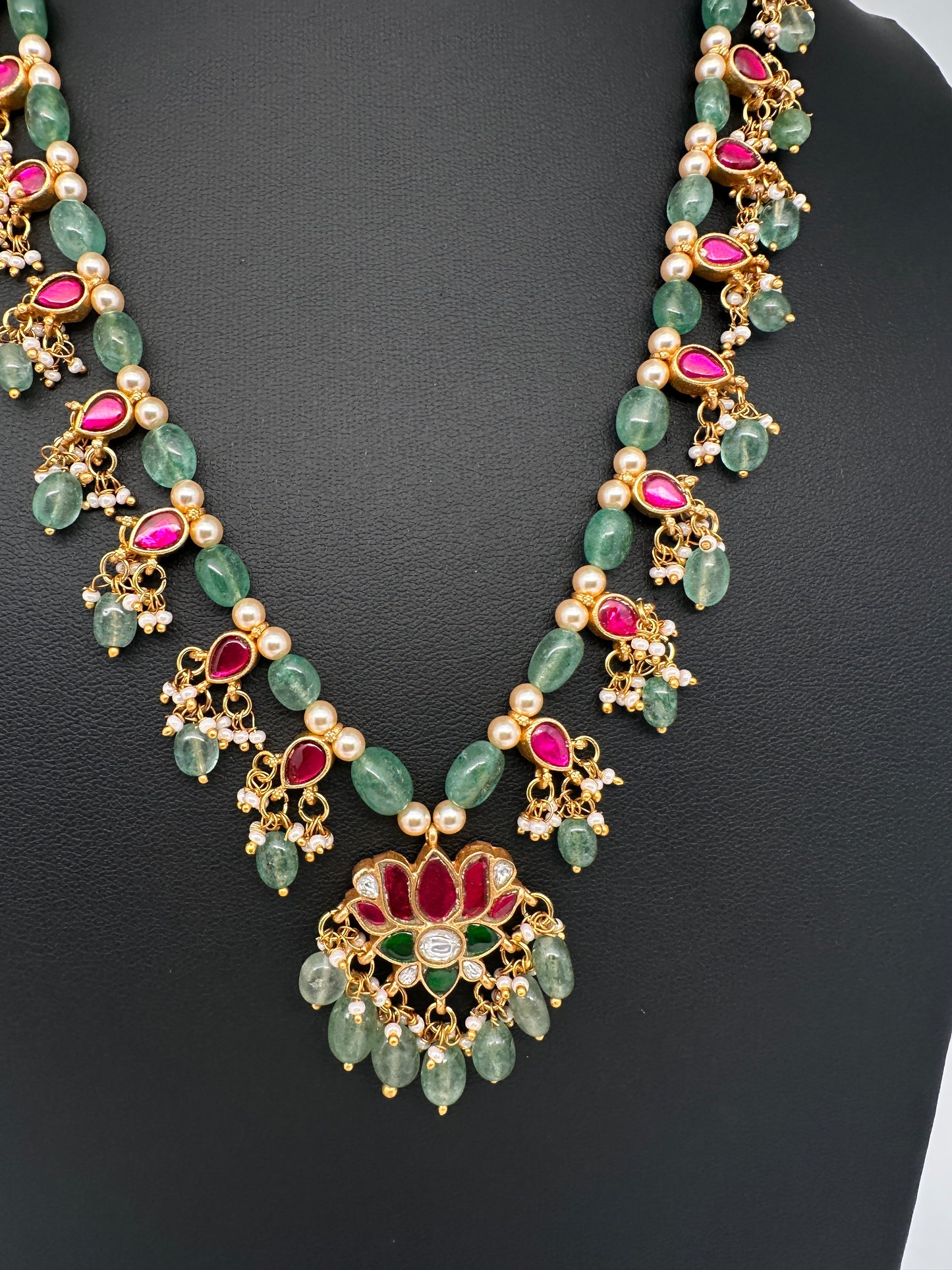 Jadau Kundan Lotus Emerald Beads and Pearls Short Necklace - 