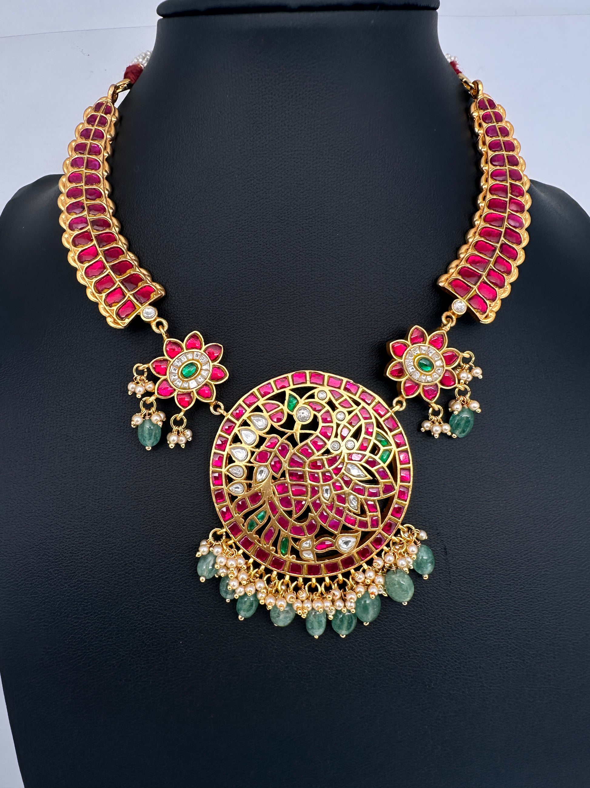 Jadau Kundan Red Short Necklace with Emerald Beads and Pearls - 