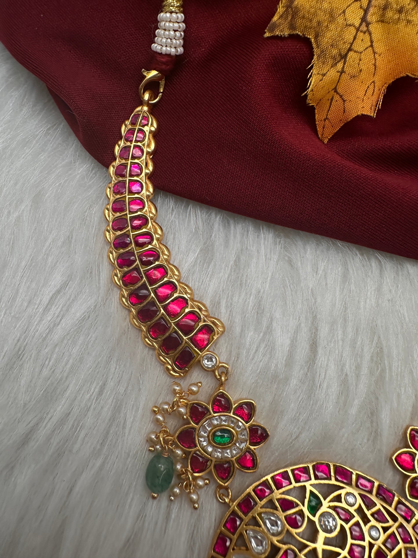 Jadau Kundan Red Short Necklace with Emerald Beads and Pearls - 