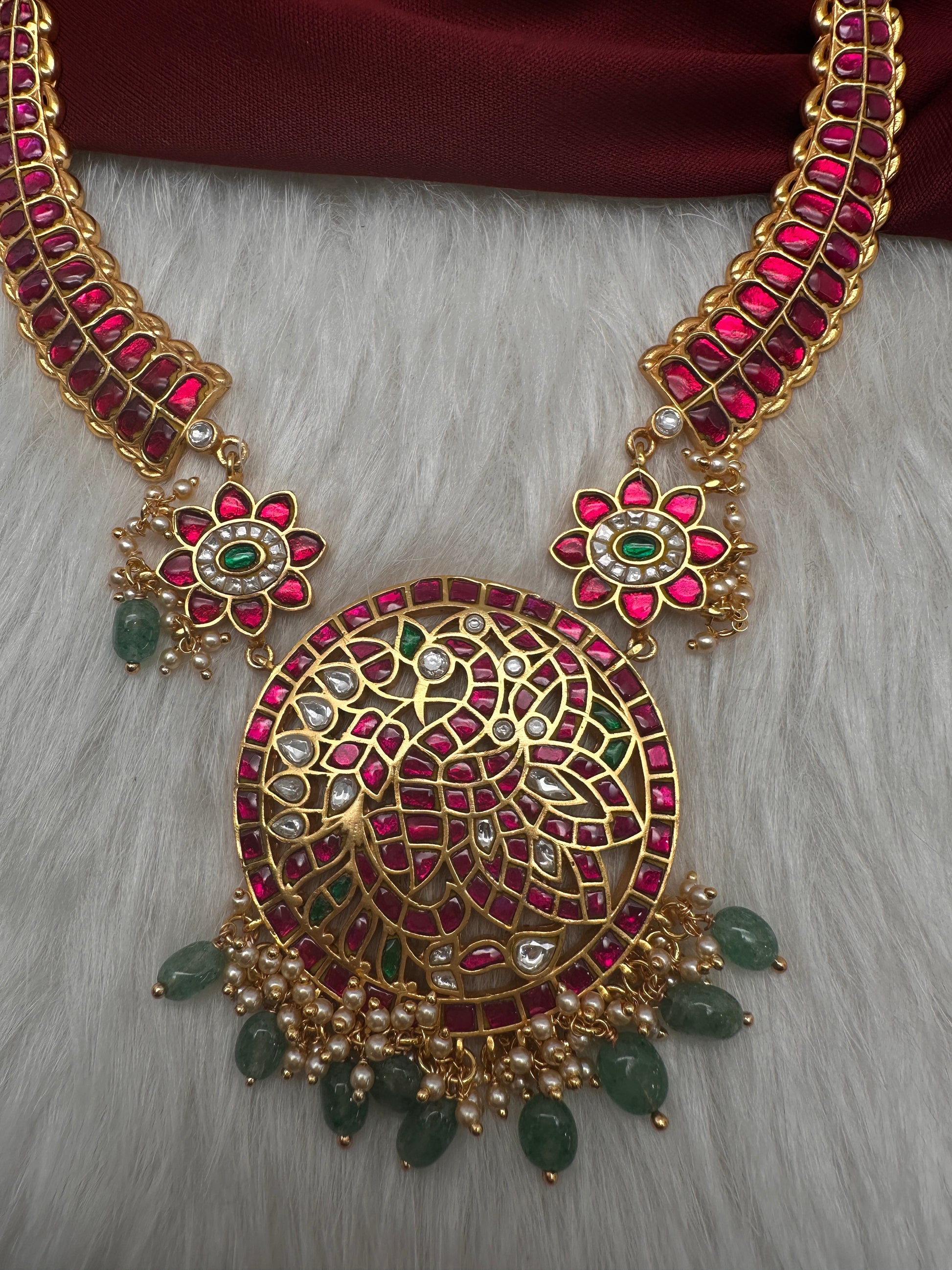 Jadau Kundan Red Short Necklace with Emerald Beads and Pearls - 