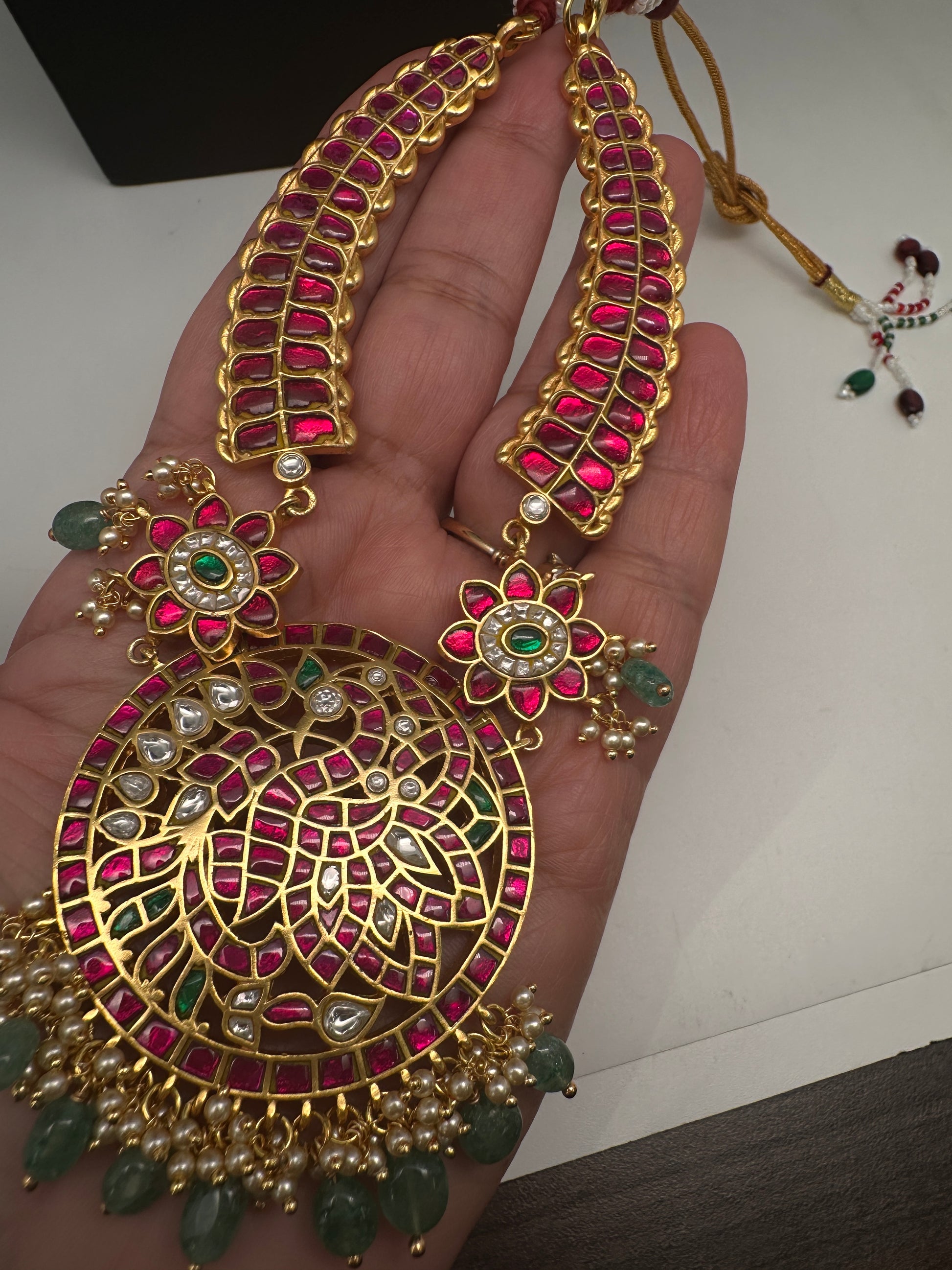 Jadau Kundan Red Short Necklace with Emerald Beads and Pearls - 