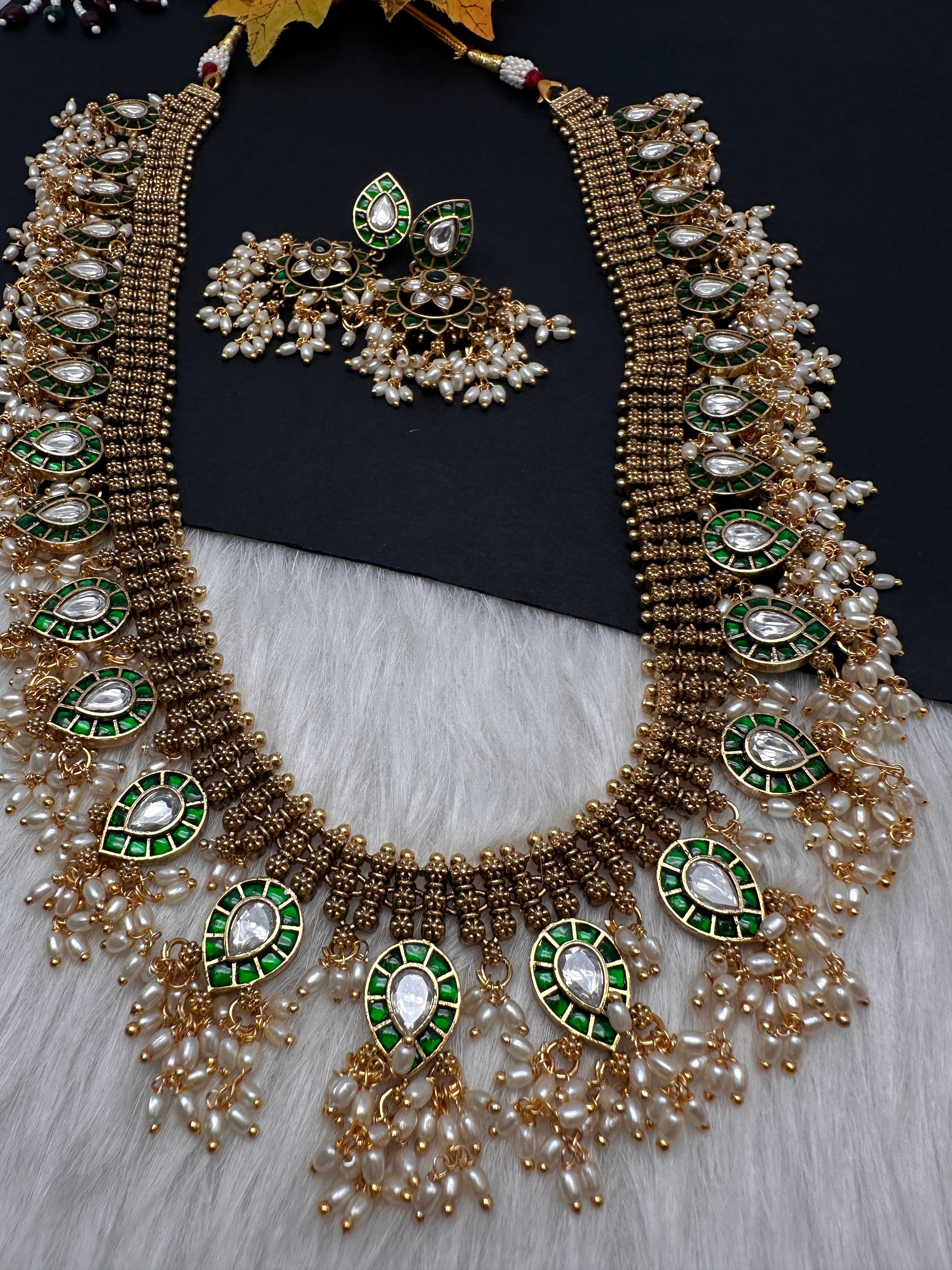 Jadau Kundan Green Potta Stones Long  Guttapusalu Rice Pearls Matte Antique Necklace - 