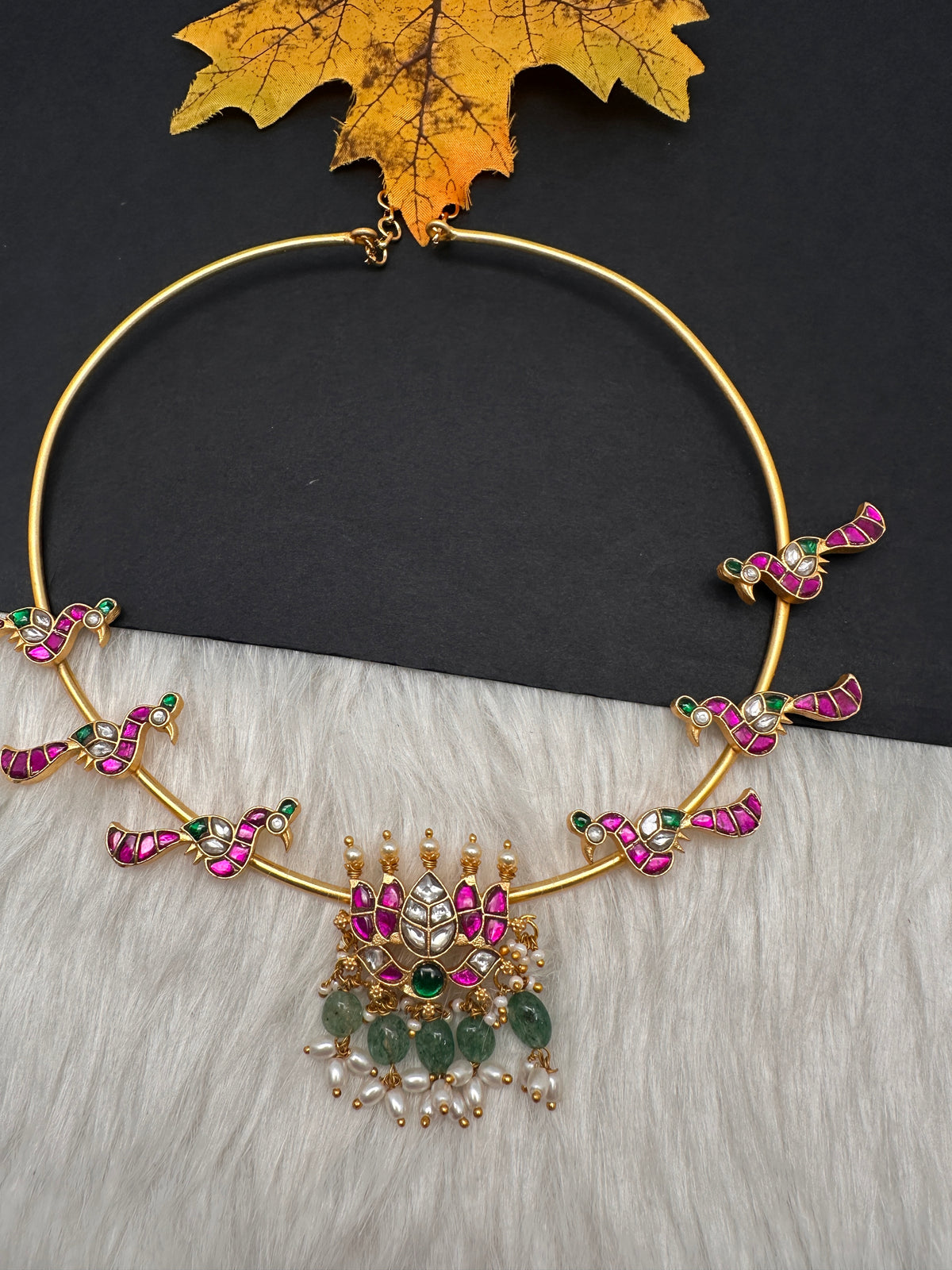 Jadau Kundan Floral Peacock Hasli Short Necklace - 