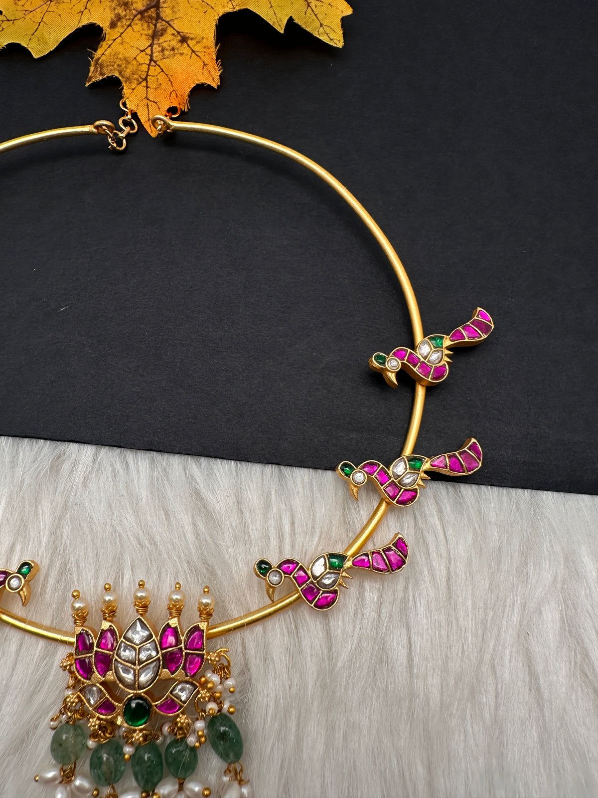 Jadau Kundan Floral Peacock Hasli Short Necklace - 