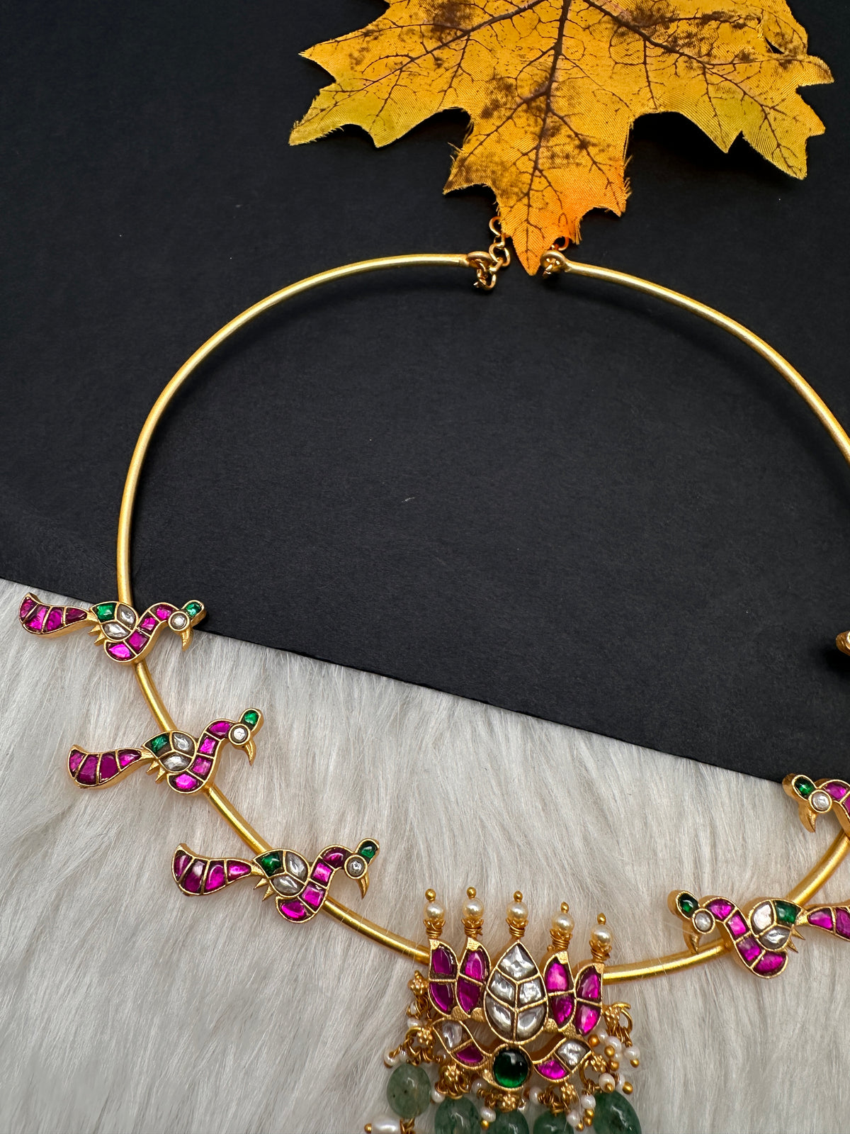 Jadau Kundan Floral Peacock Hasli Short Necklace - 