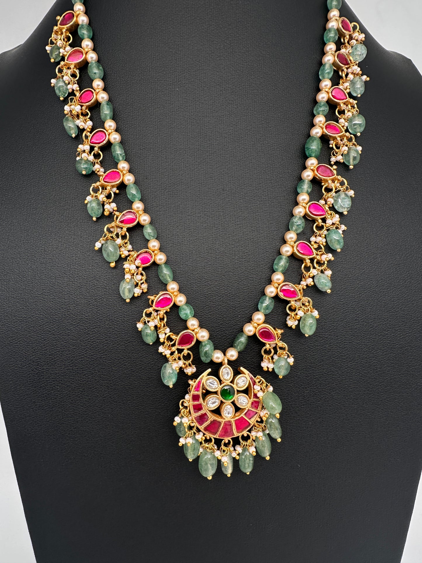 Jadau Kundan Floral Emerald Beads and Pearls Short Necklace - 