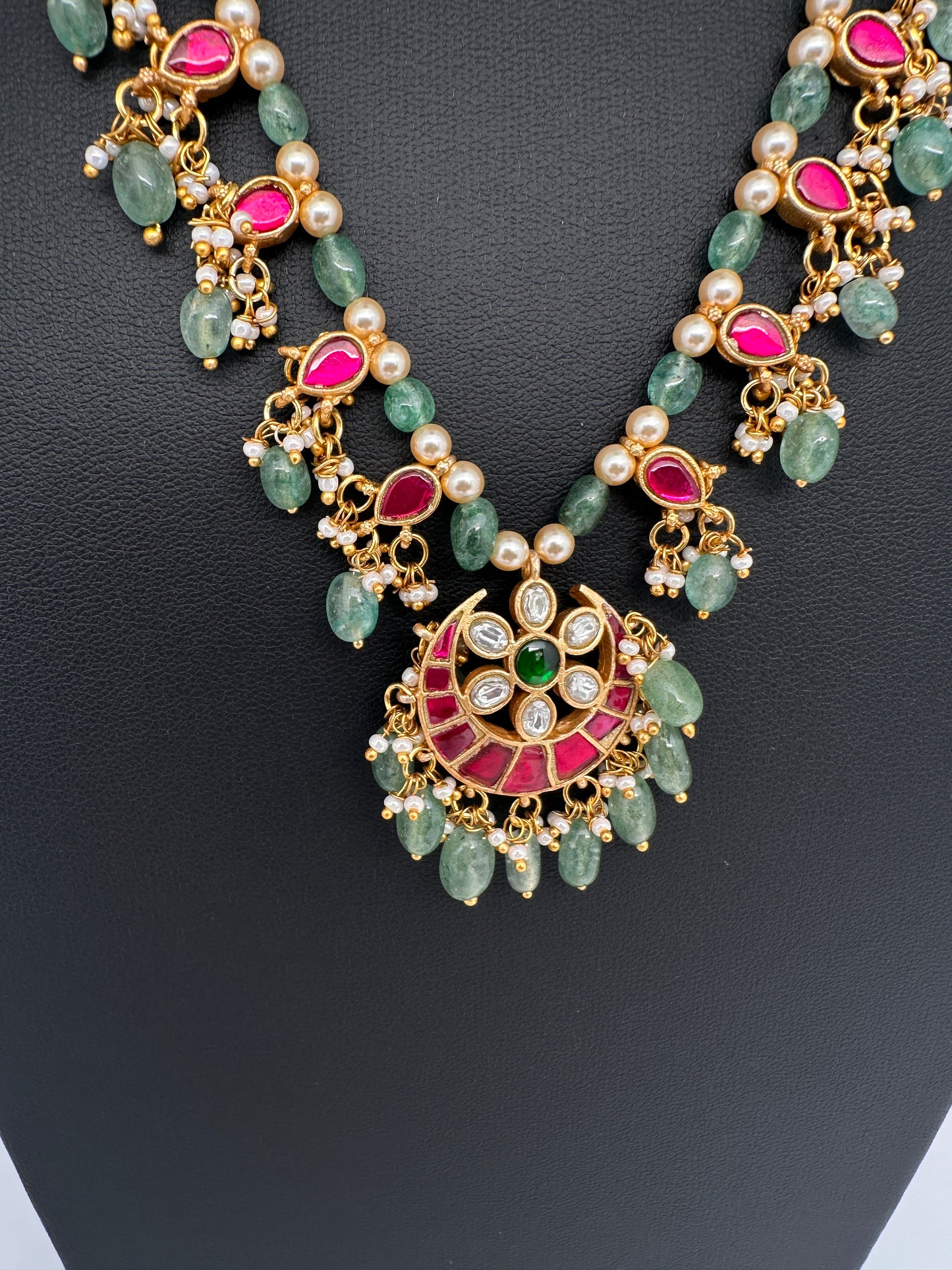 Jadau Kundan Floral Emerald Beads and Pearls Short Necklace - 