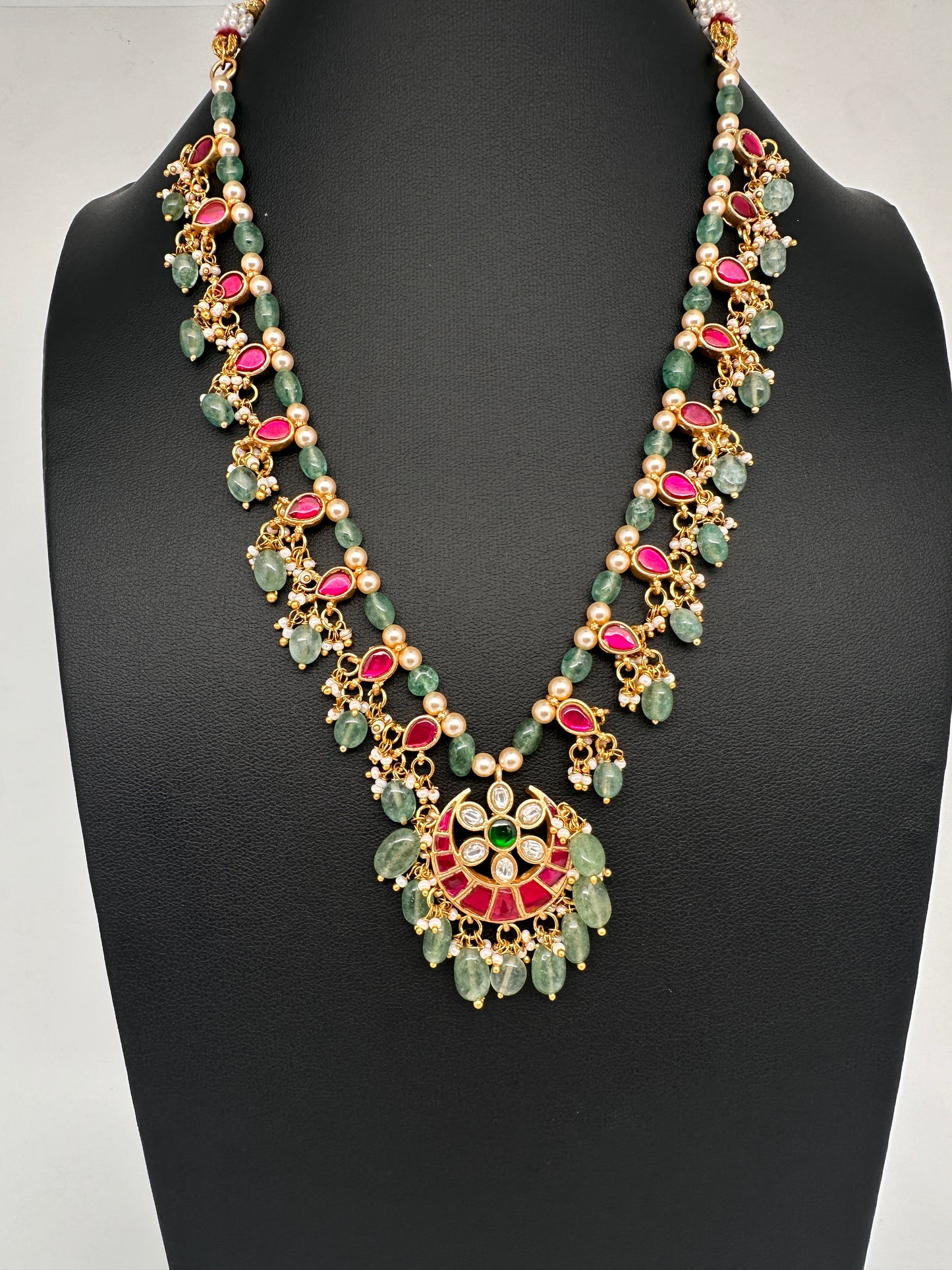 Jadau Kundan Floral Emerald Beads and Pearls Short Necklace - 