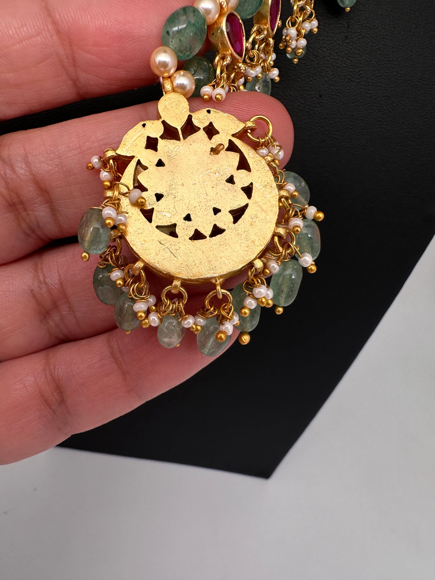 Jadau Kundan Emerald Beads and Pearls Short Necklace - 