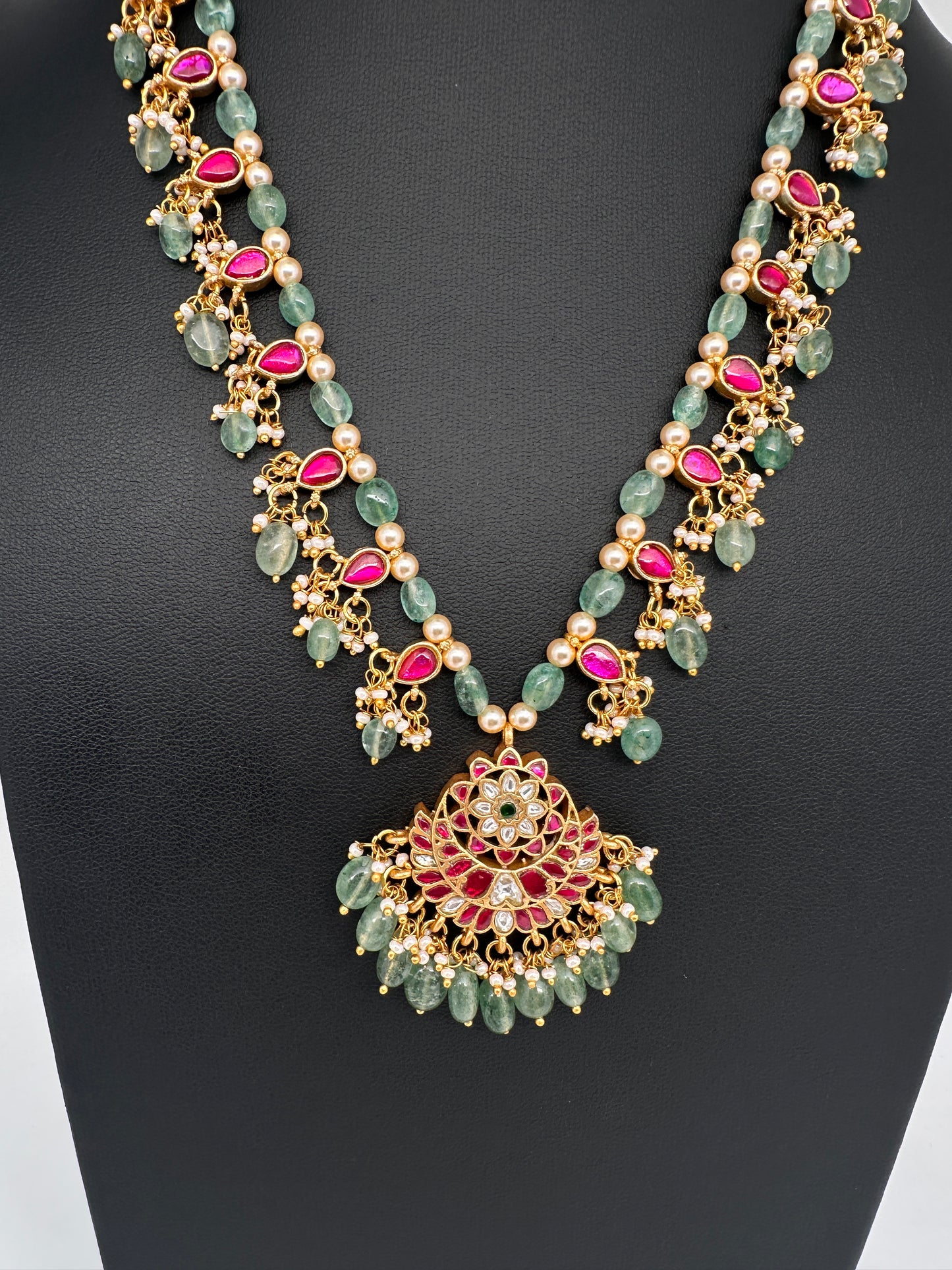 Jadau Kundan Floral Emerald Beads and Pearls Short Necklace - 