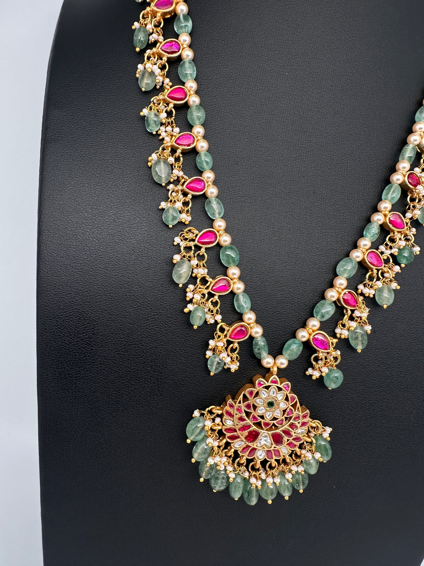 Jadau Kundan Floral Emerald Beads and Pearls Short Necklace - 