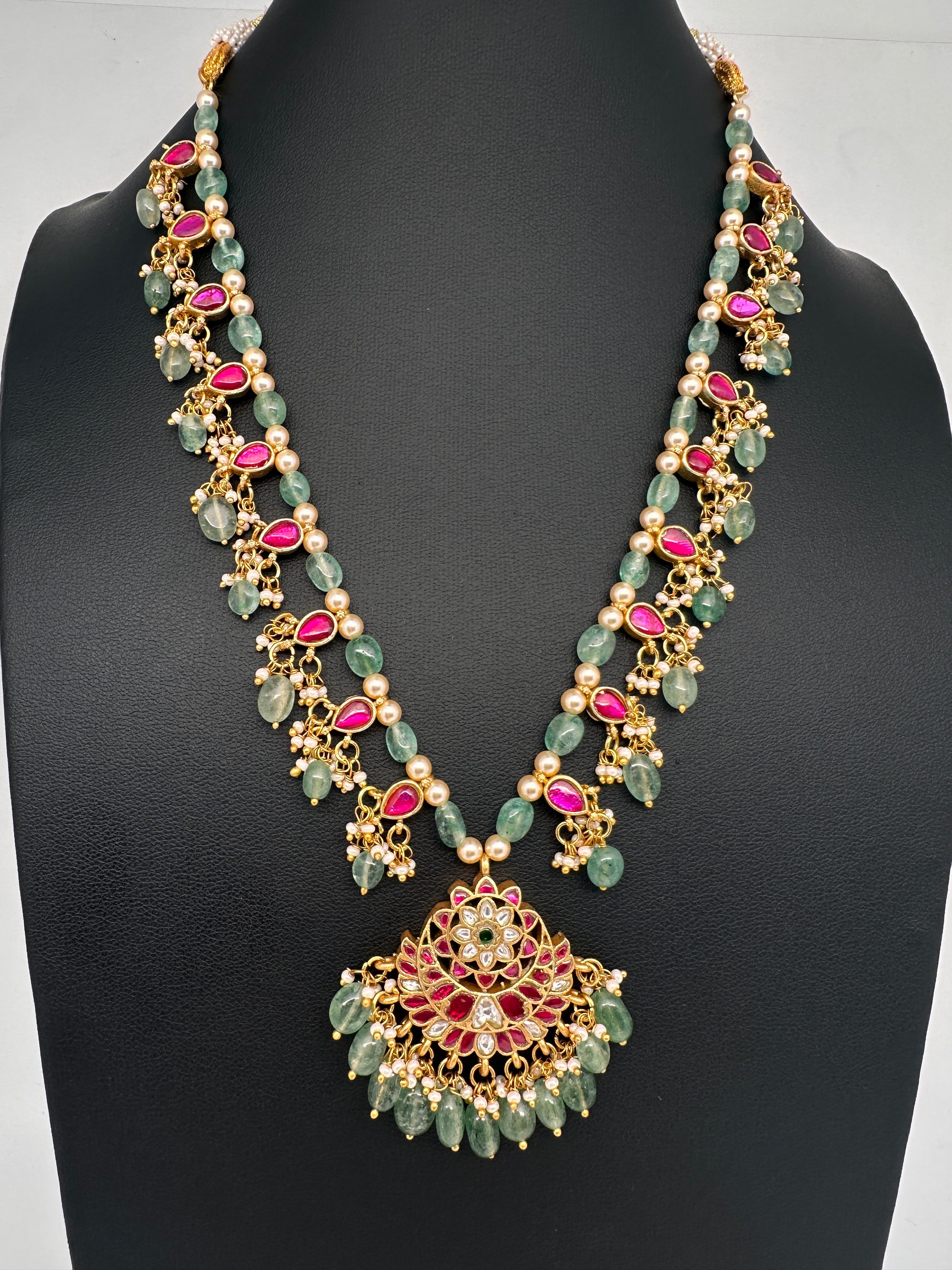 Jadau Kundan Floral Emerald Beads and Pearls Short Necklace - 