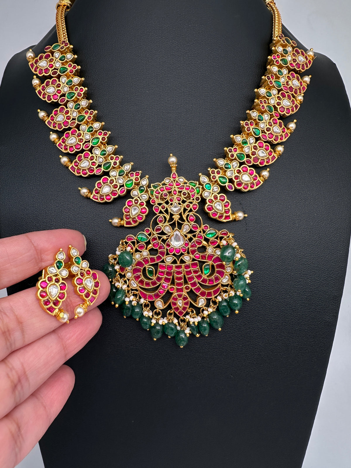 Jadau Kundan Mango Short Necklace with Stud Earrings - 