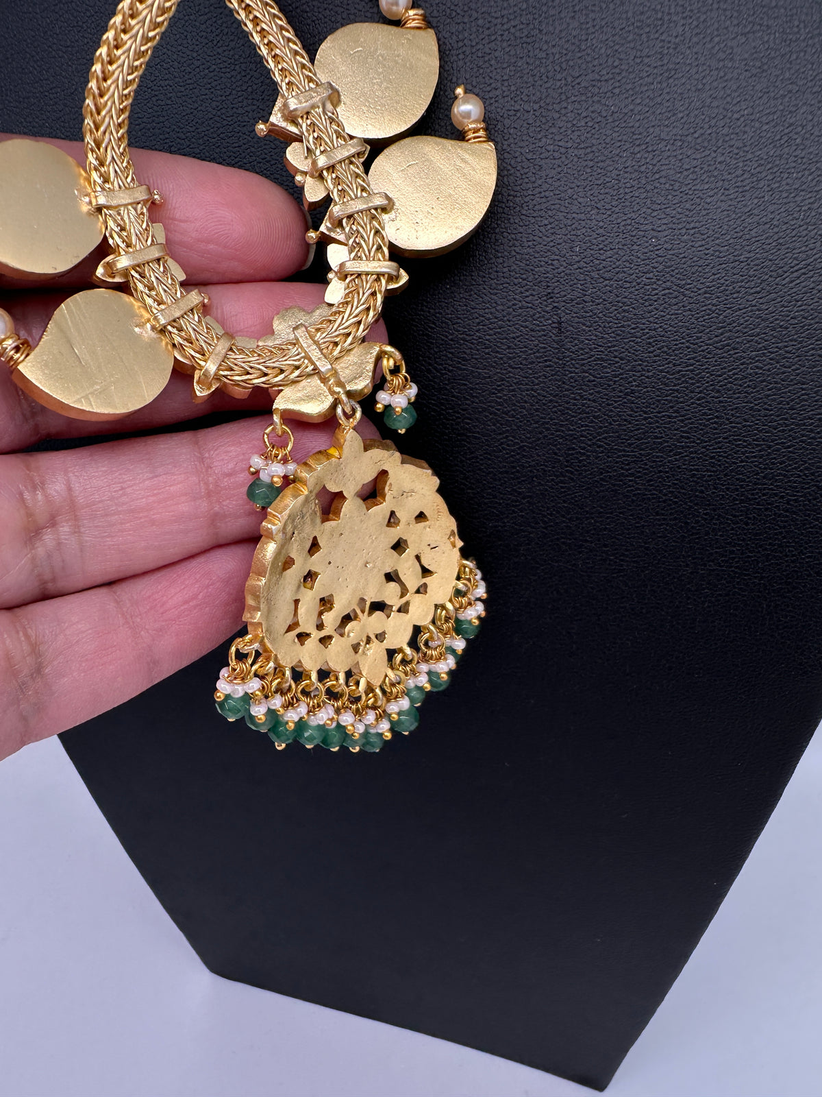 Jadau Kundan Chain Dainty Short Necklace - 
