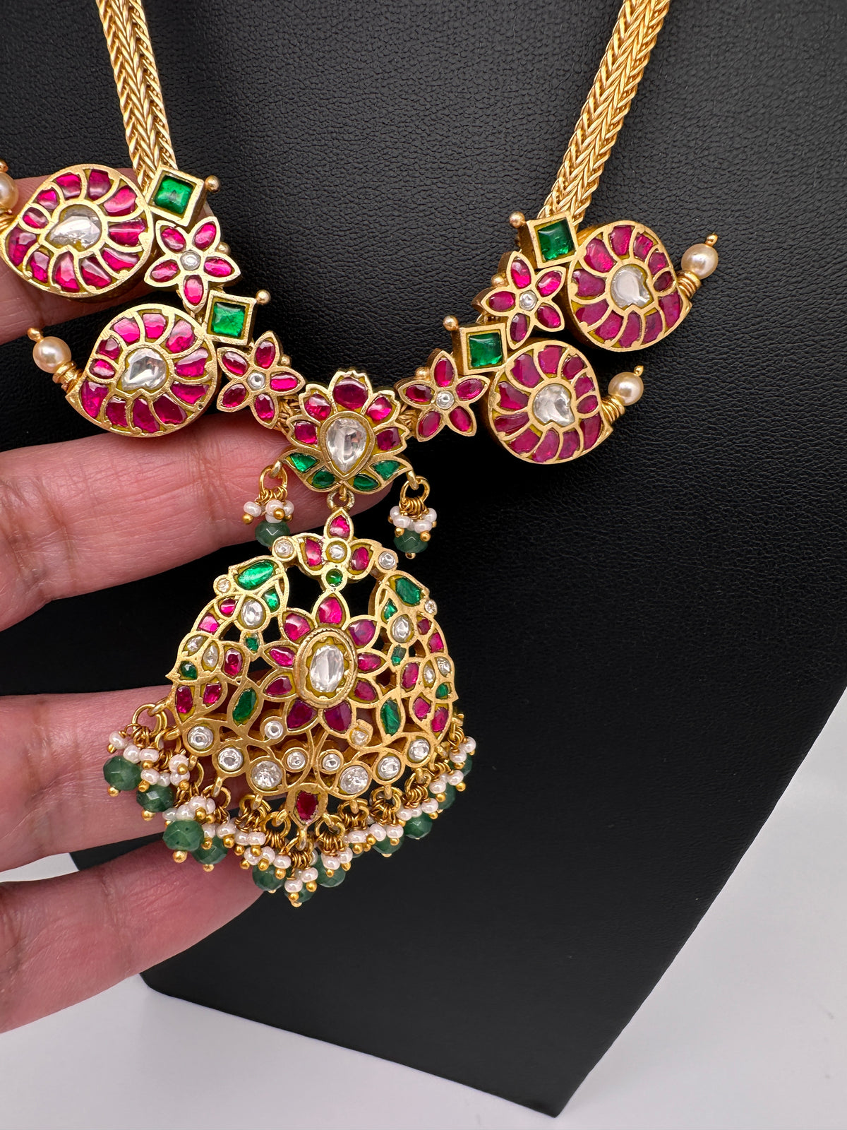 Jadau Kundan Chain Dainty Short Necklace - 