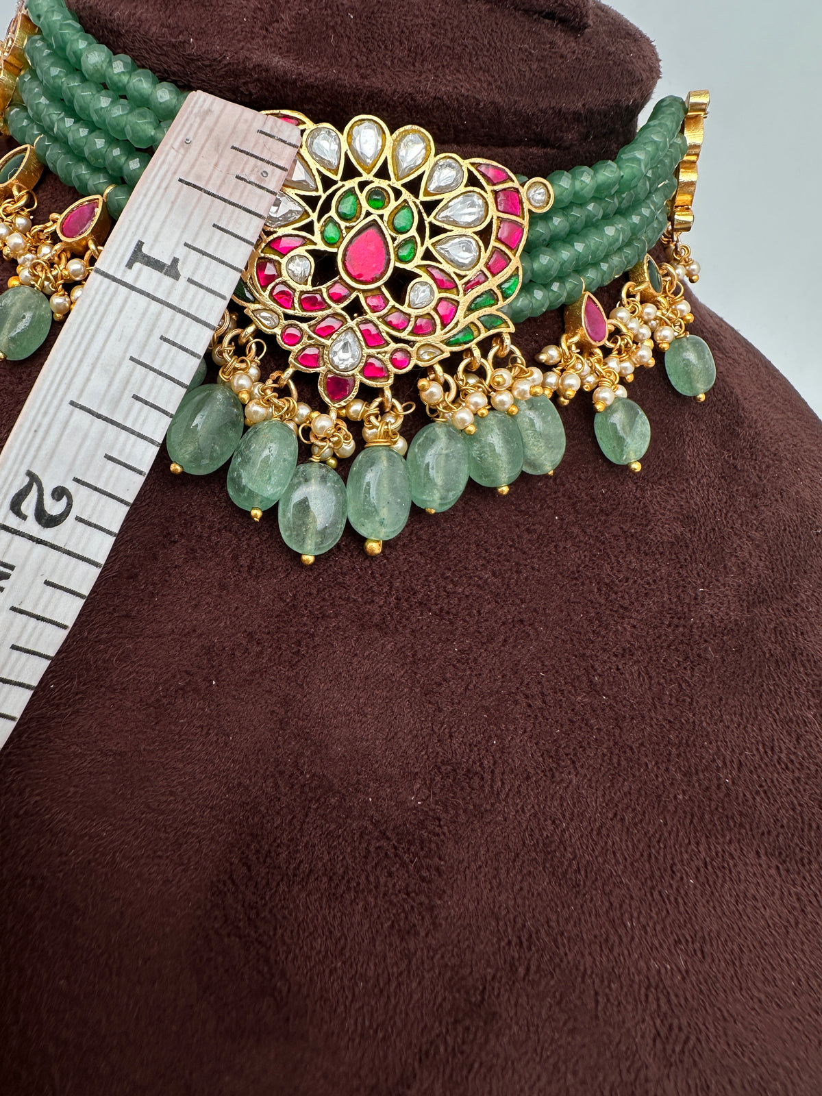 Jadau Kundan Emerald Beads Sleek Choker Necklace | JA000342