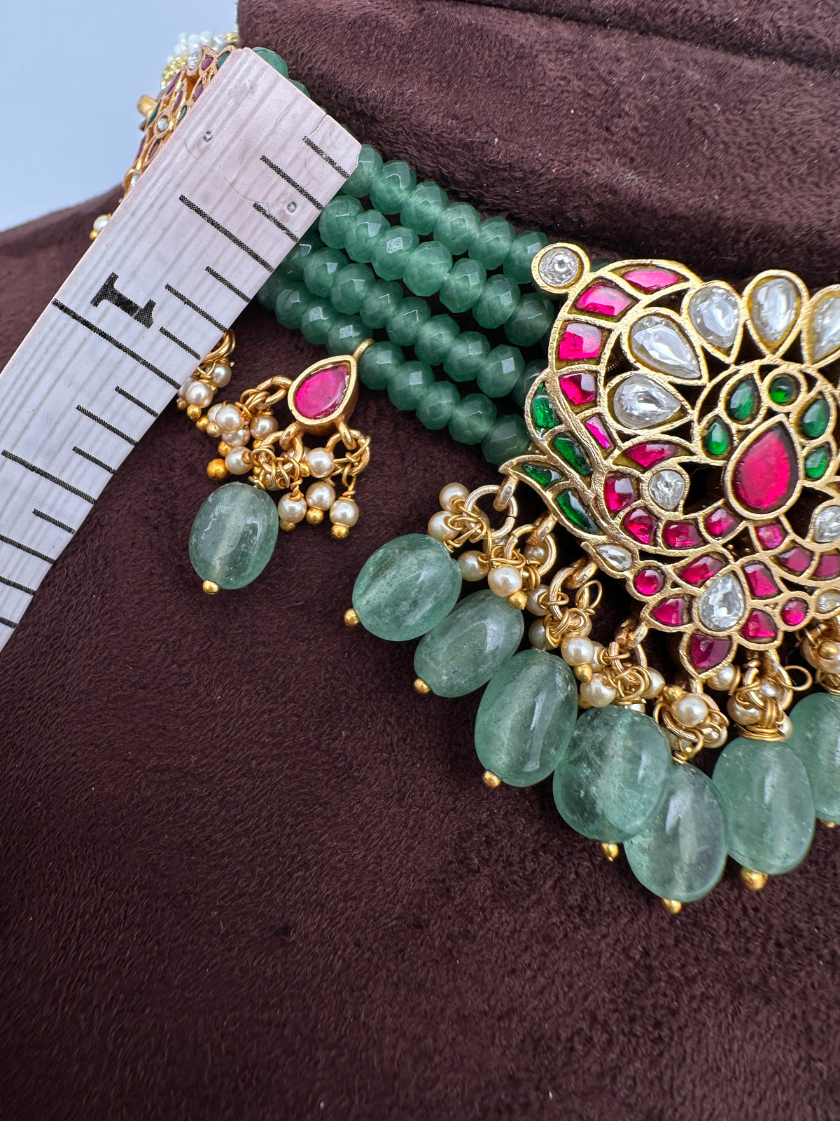 Jadau Kundan Emerald Beads Sleek Choker Necklace | JA000342