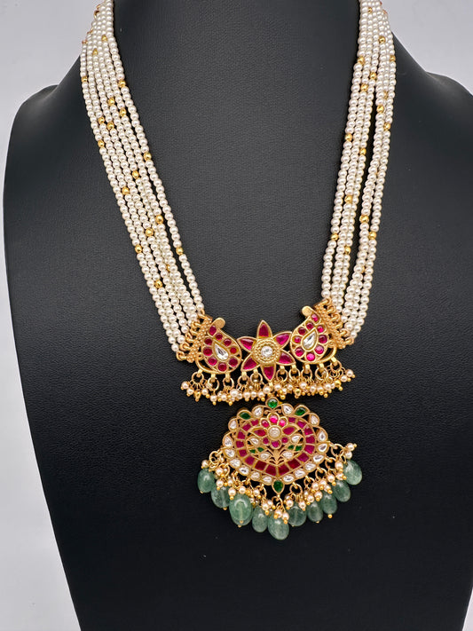 Jadau Kundan Pearls Short Necklace | JA000343
