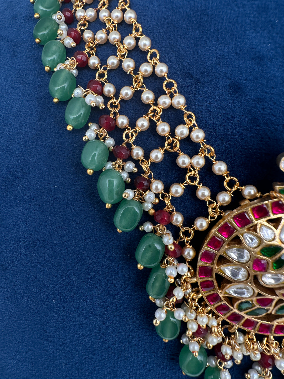 Jadau Kundan Pearls Short Necklace - JA000346
