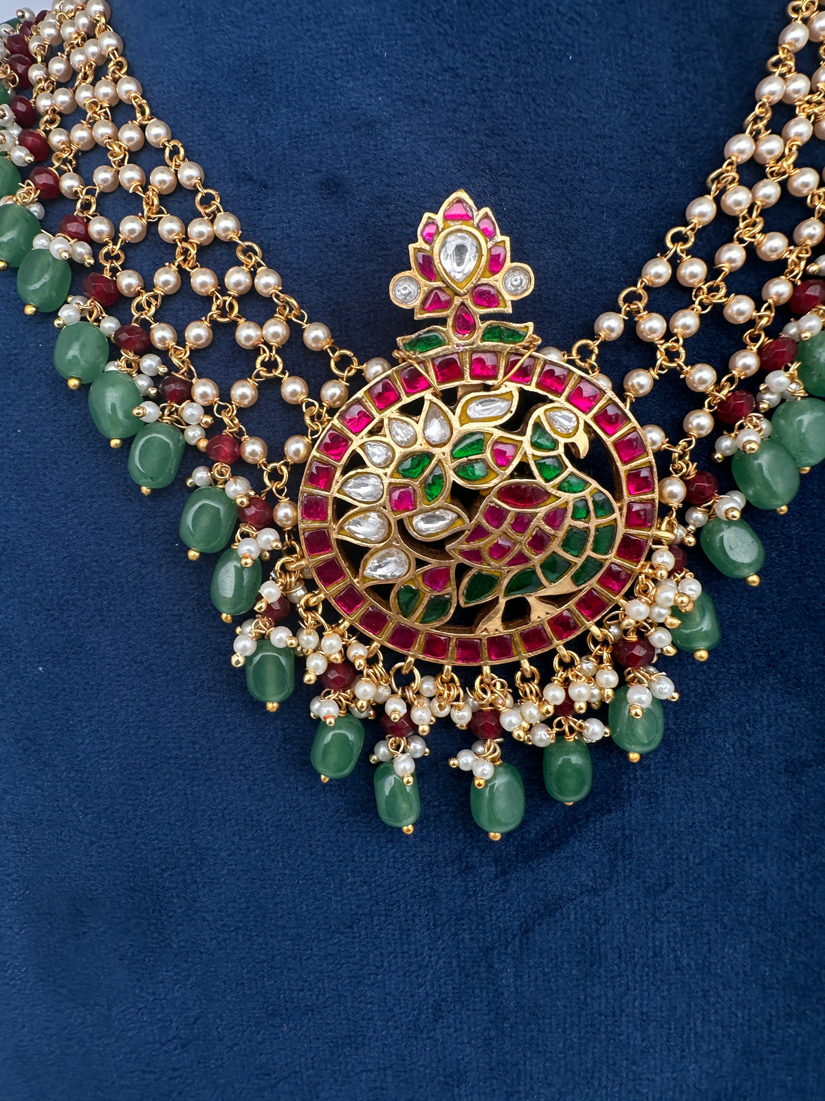 Jadau Kundan Pearls Short Necklace - JA000346
