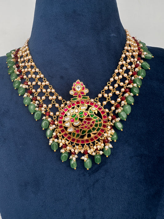 Jadau Kundan Pearls Short Necklace - JA000346
