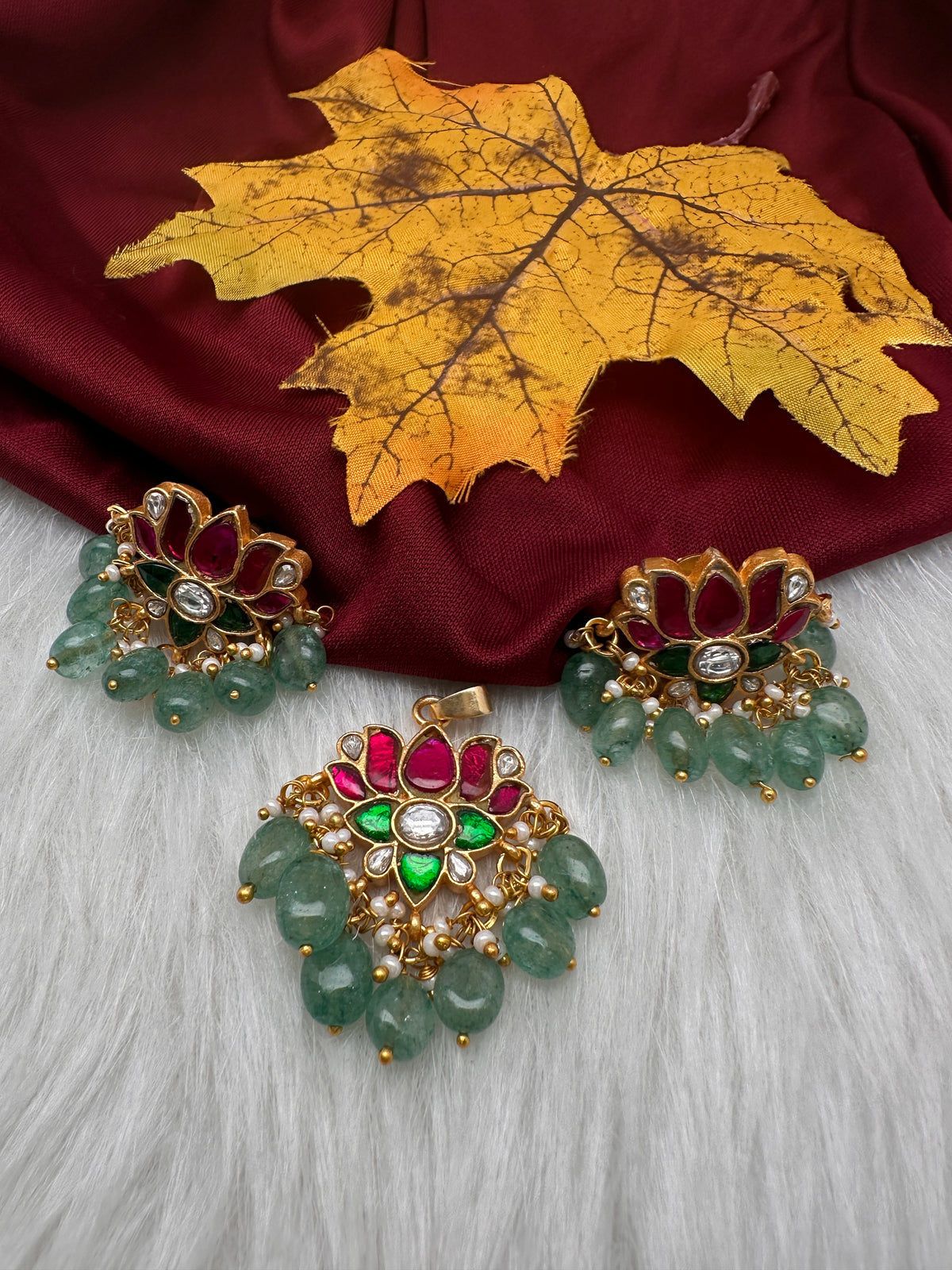 Jadau Kundan Lotus Pendant Set - product photo 1