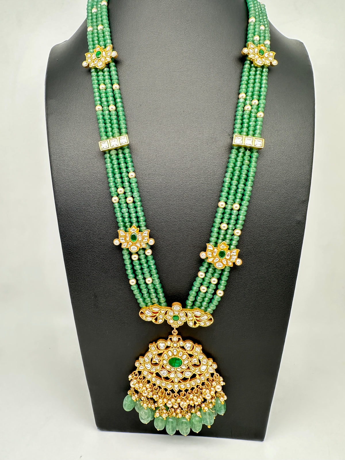 Jadau Kundan Pendent with Emerald Beads Necklace - 