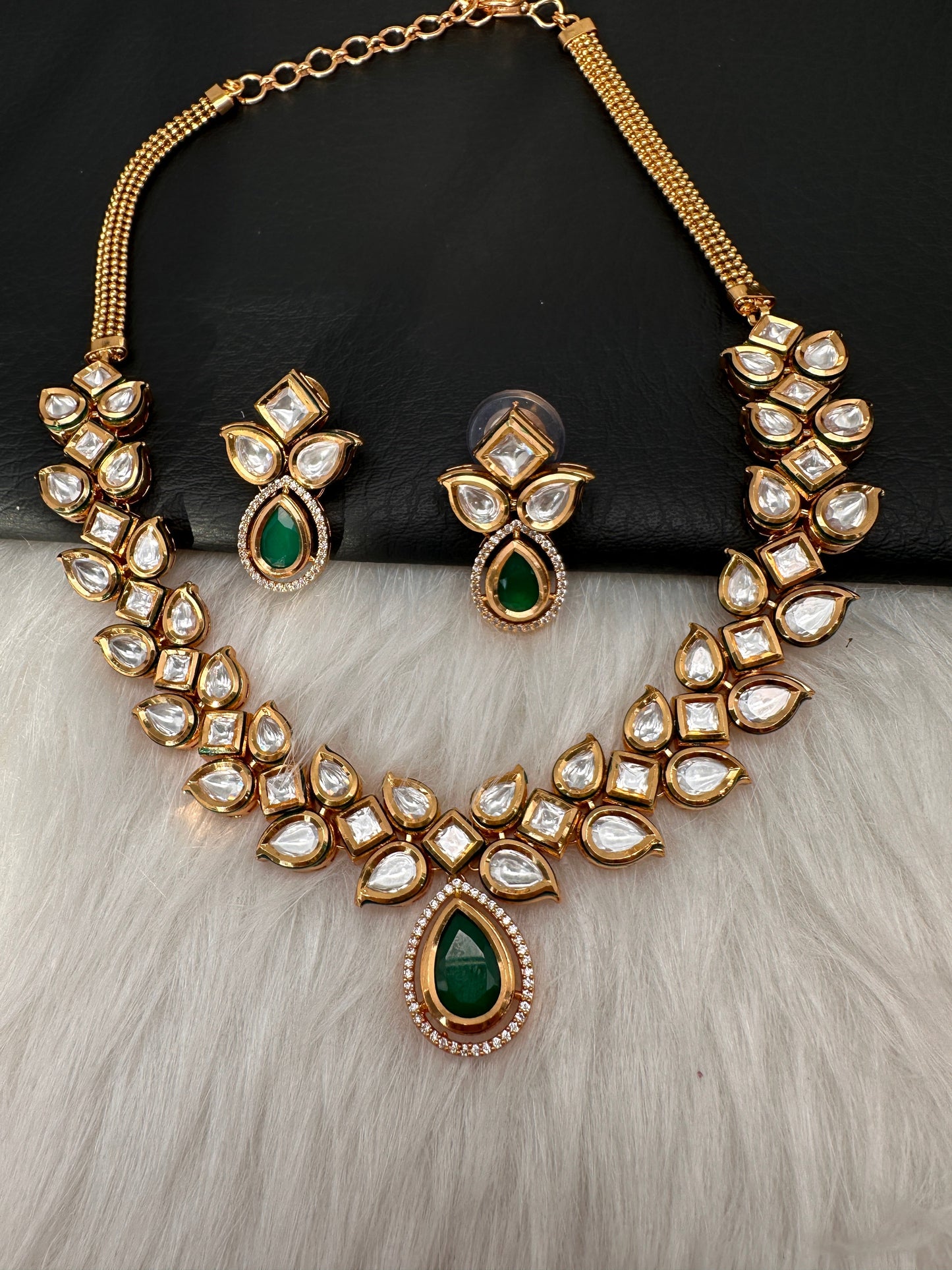 Kundan Green Stone Short Necklace