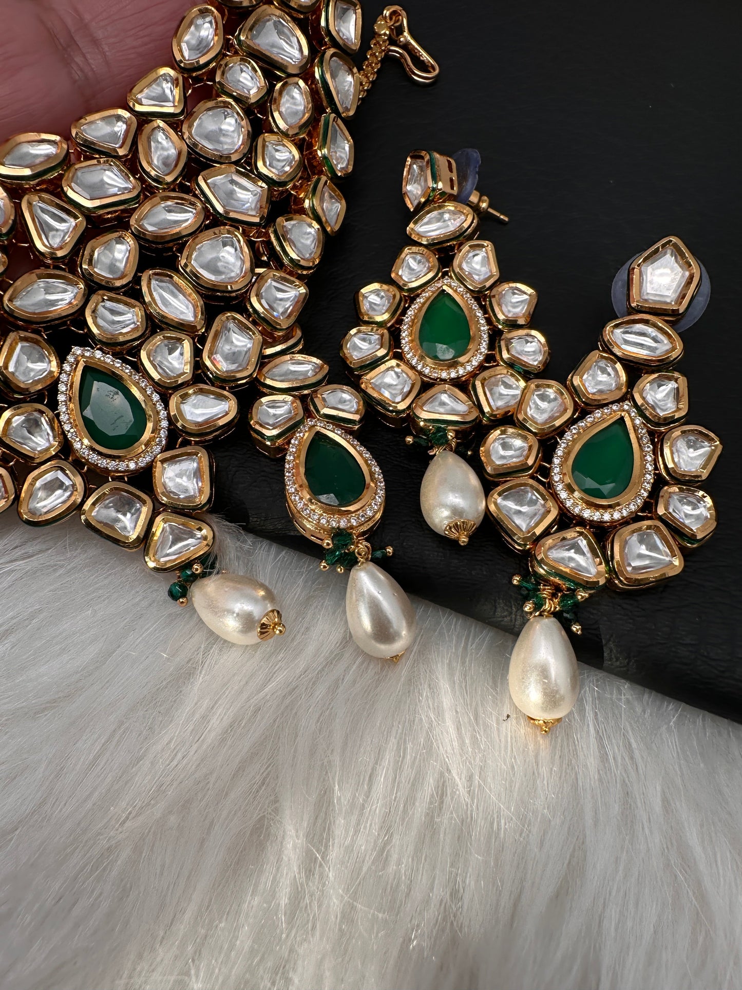 Kundan Green Stone Bridal Necklace comes with Earrings and Mang Tika