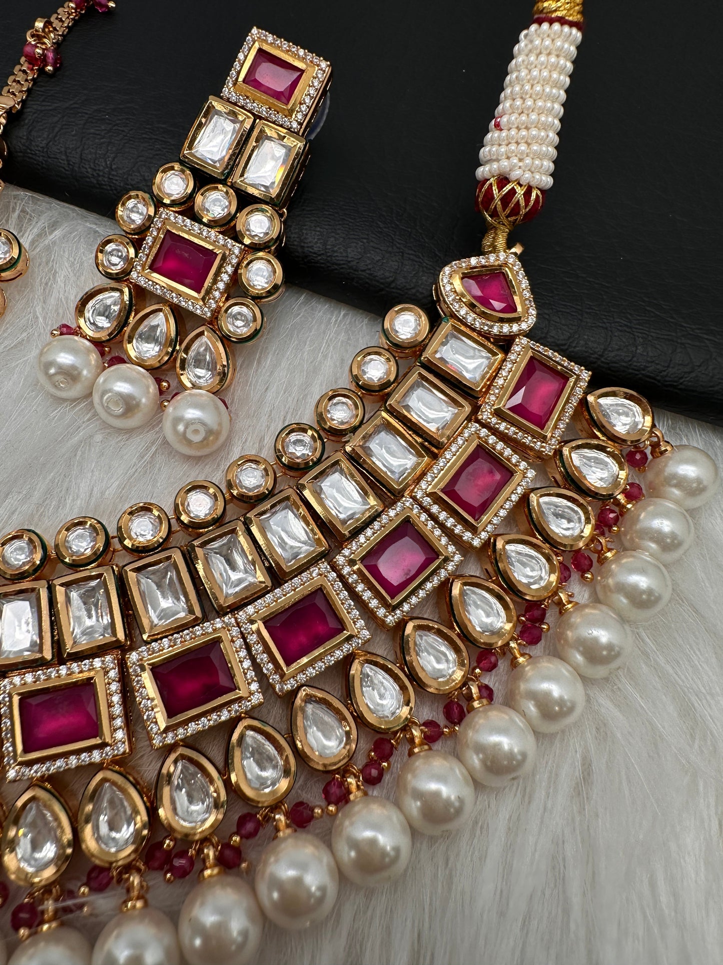 Kundan Red Stone Bridal Necklace comes with Earrings and Mang Tika