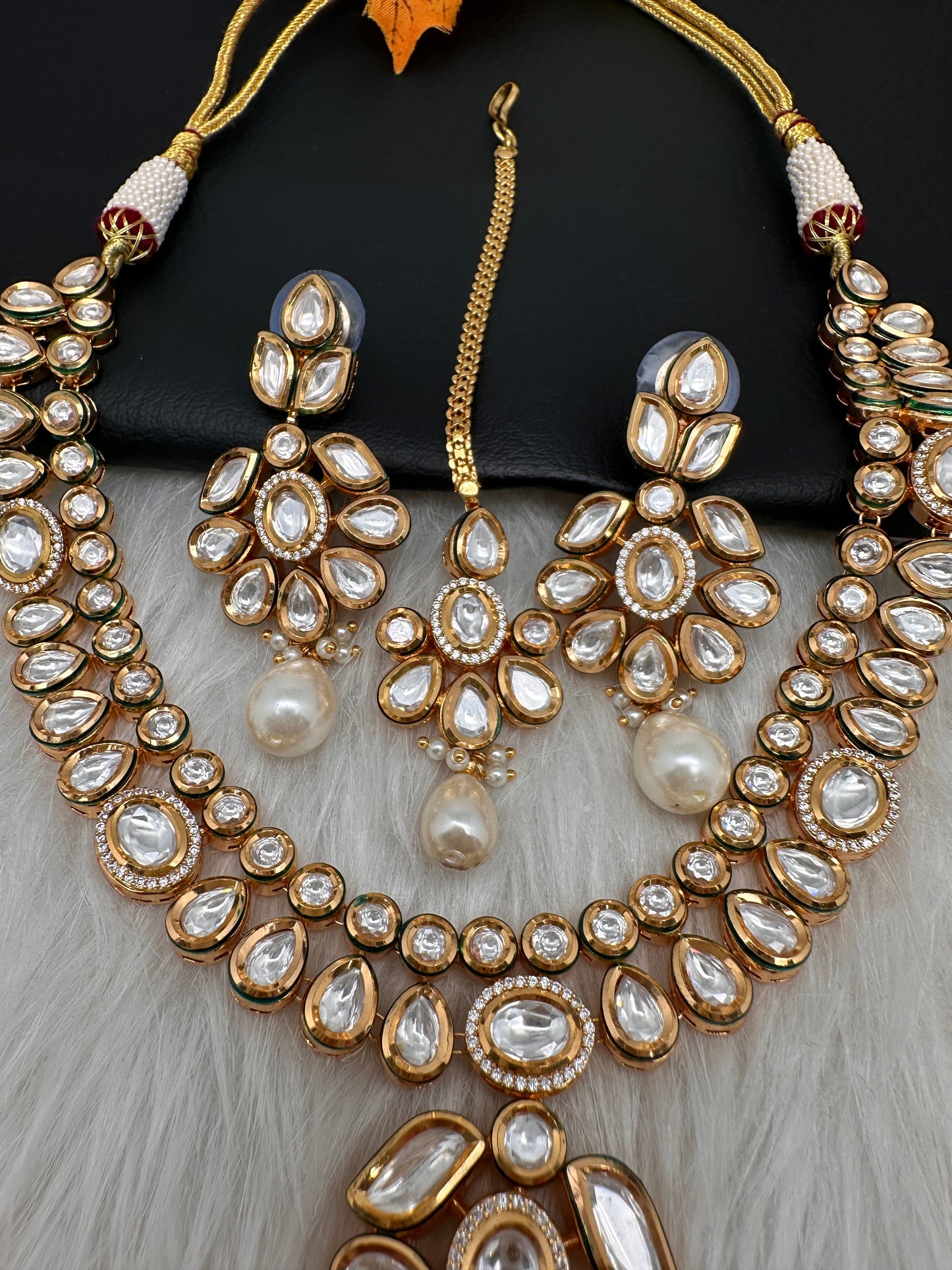 Kundan Statement Necklace comes with Earrings and Mang Tika