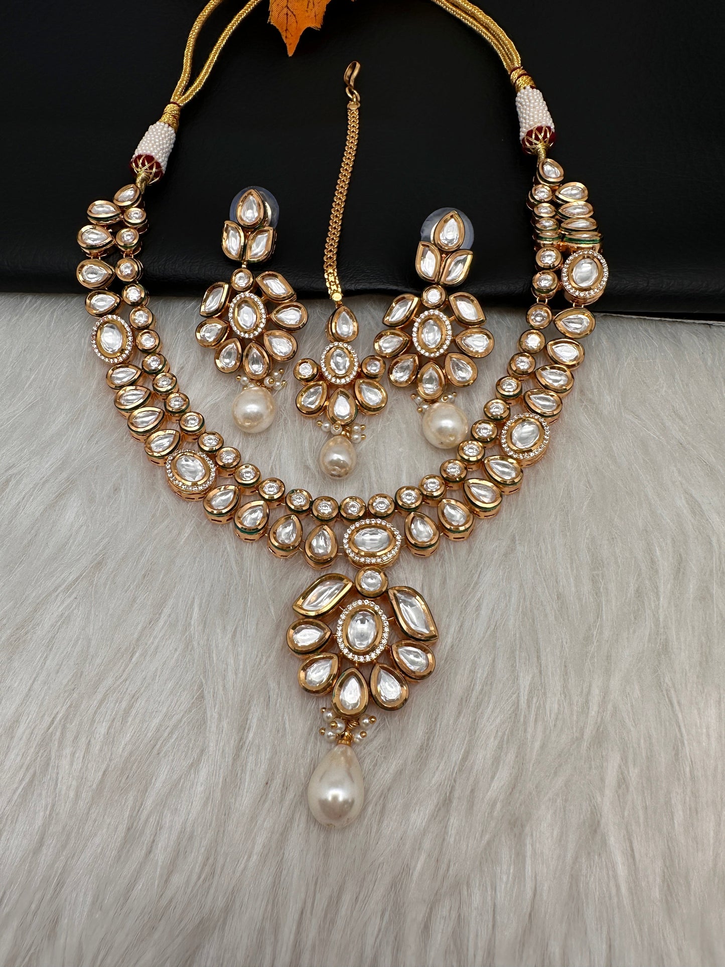 Kundan Statement Necklace comes with Earrings and Mang Tika