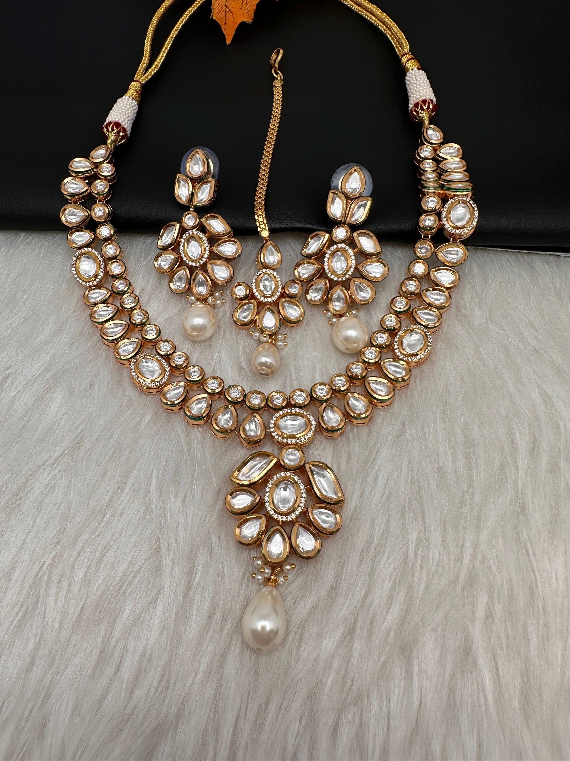 Kundan Statement Necklace comes with Earrings and Mang Tika