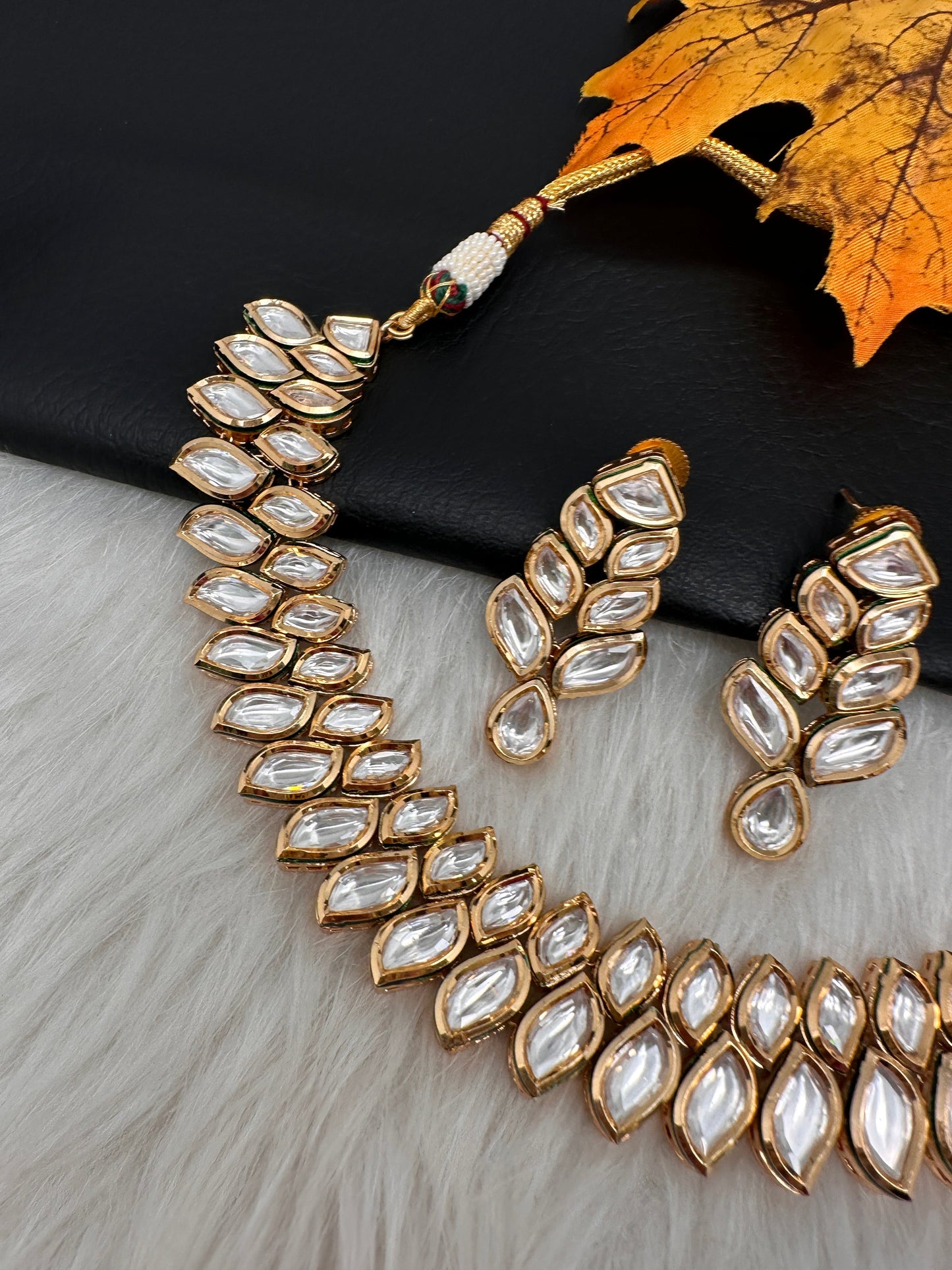 Kundan Neckline Necklace