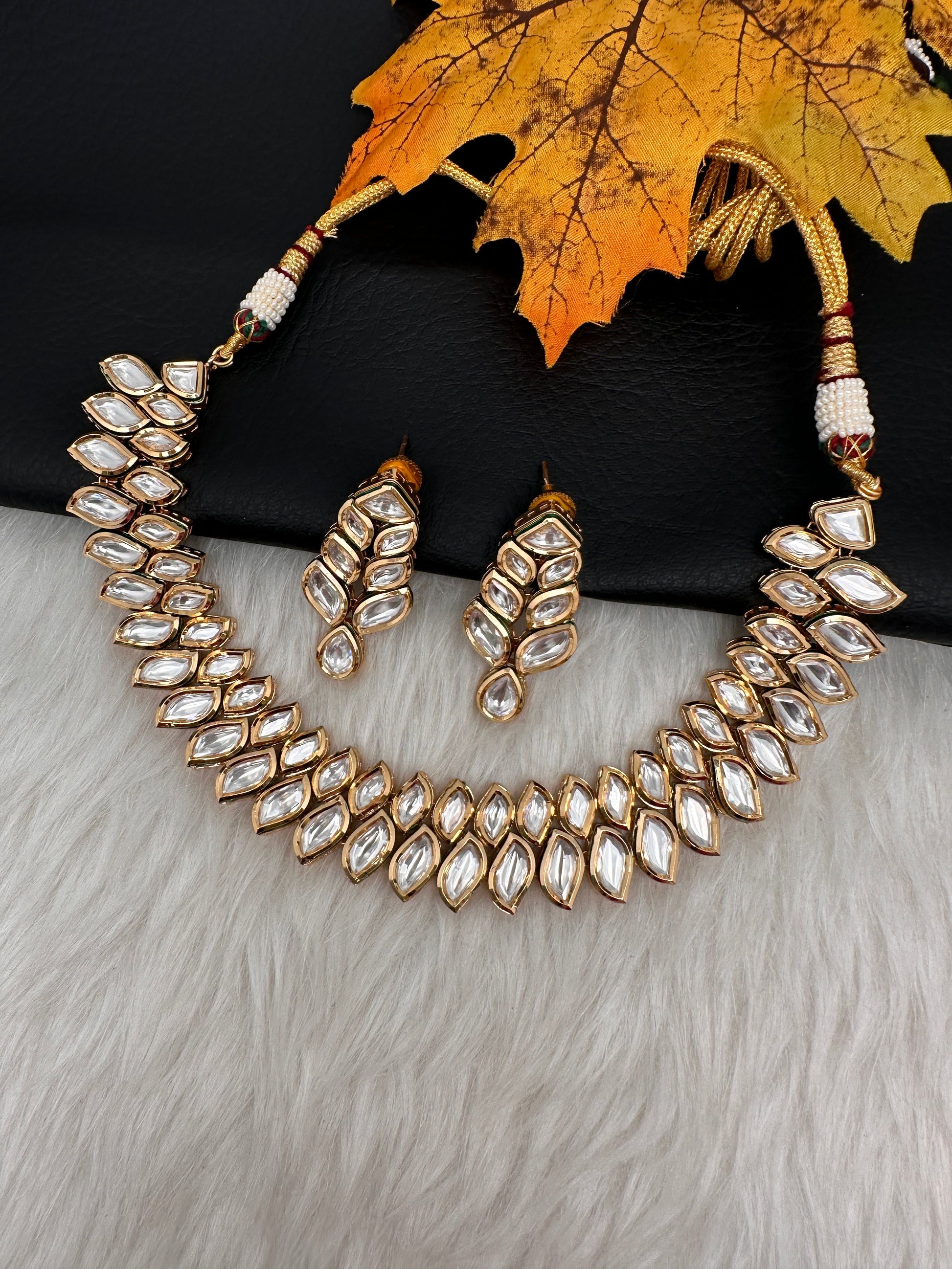 Kundan Neckline Necklace