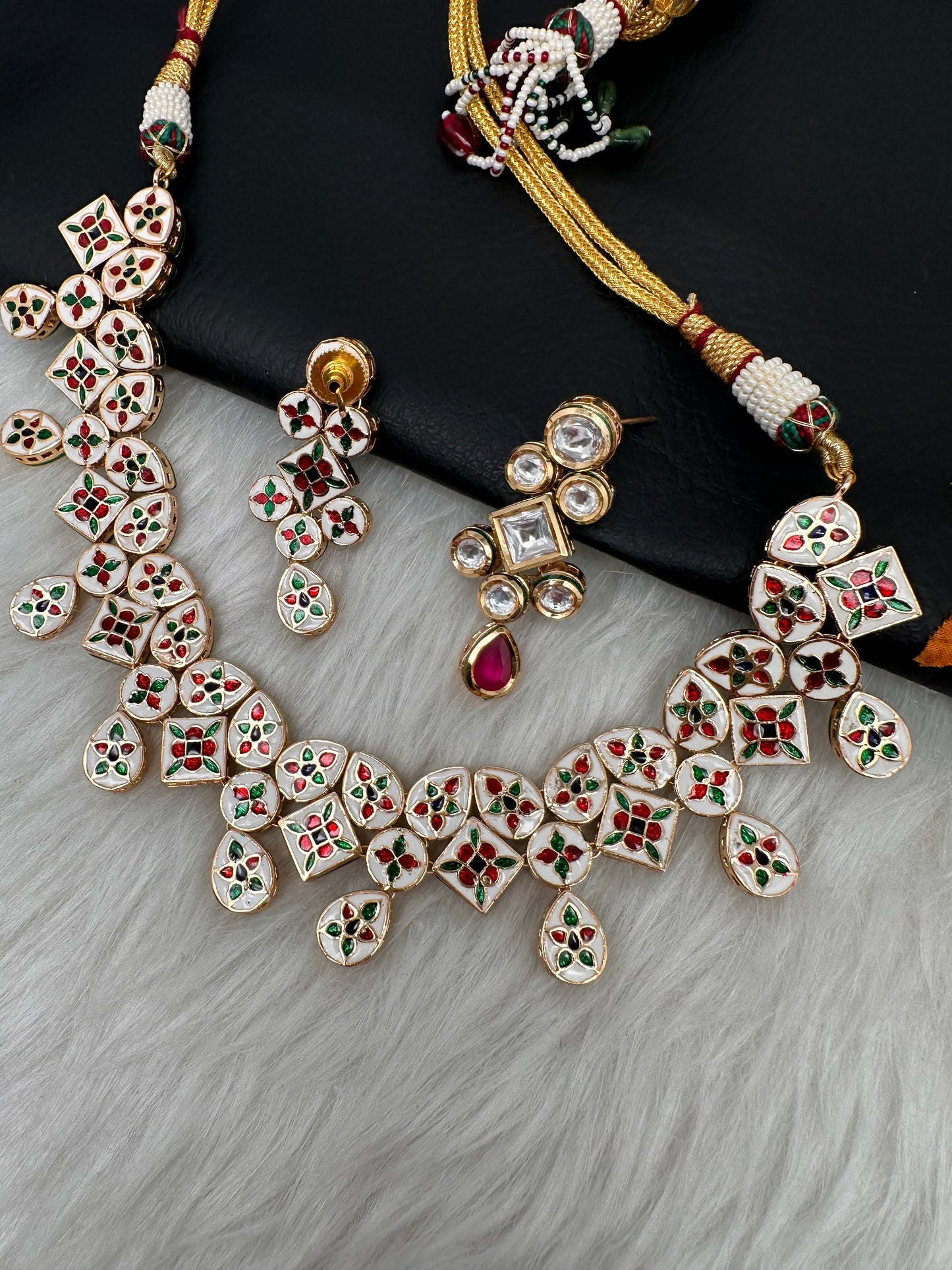 Kundan Red Neckline Necklace