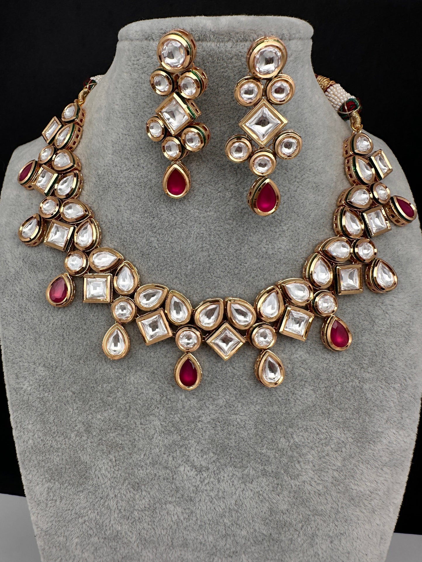 Kundan Red Neckline Necklace