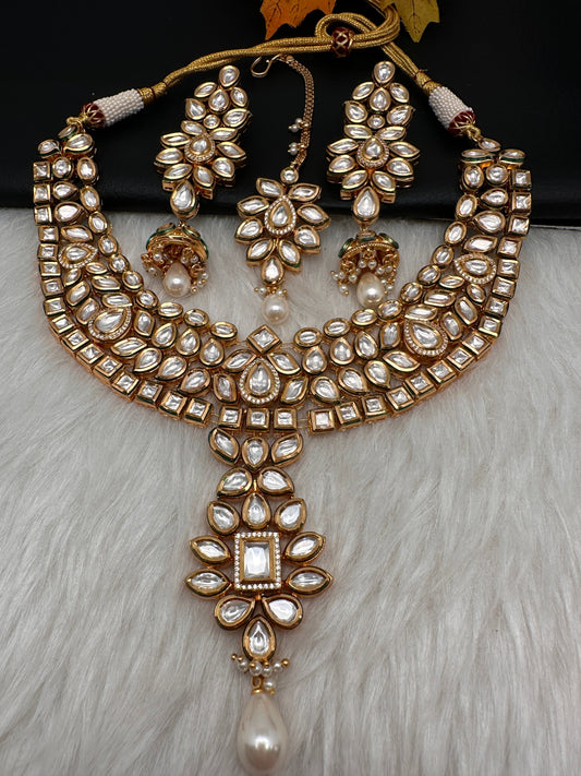Kundan Statement Necklace comes with Earrings and Mang Tika