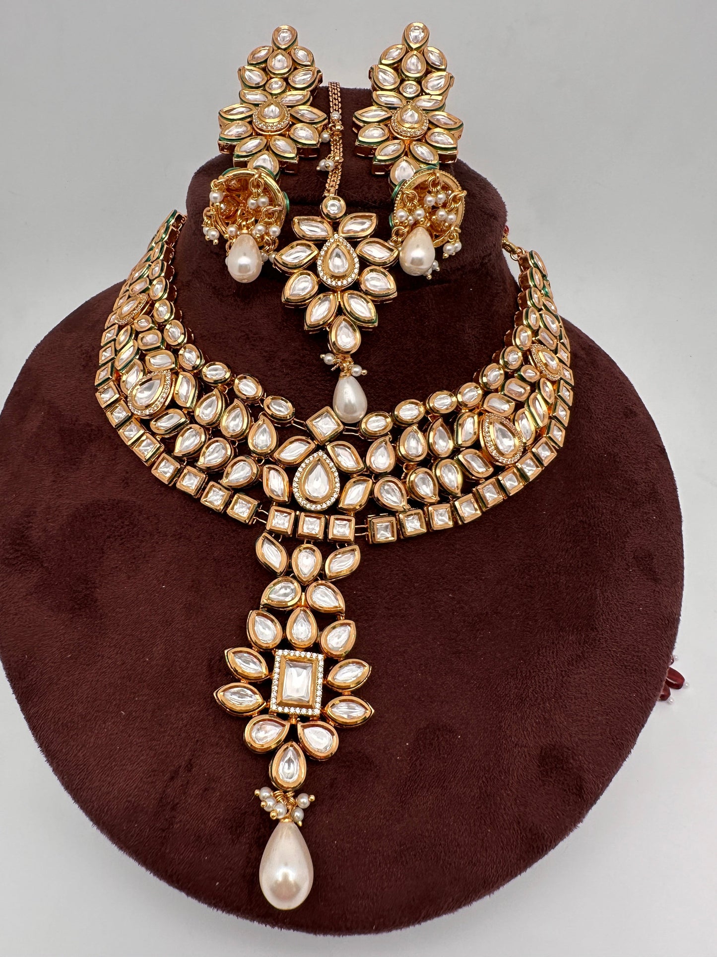 Kundan Statement Necklace comes with Earrings and Mang Tika
