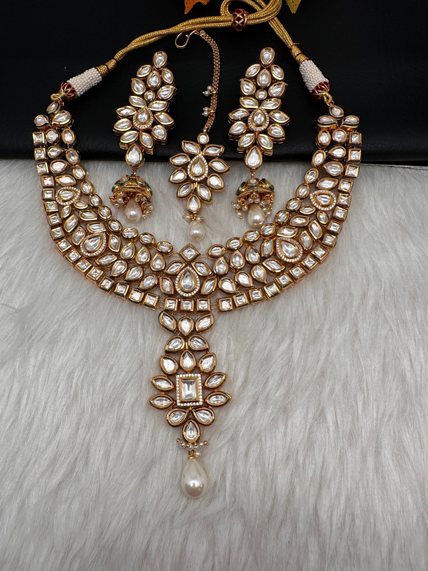 Kundan Statement Necklace comes with Earrings and Mang Tika