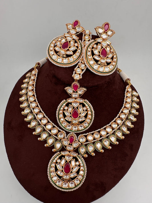 Mango Kundan Statement Necklace comes with Earrings and Mang Tika