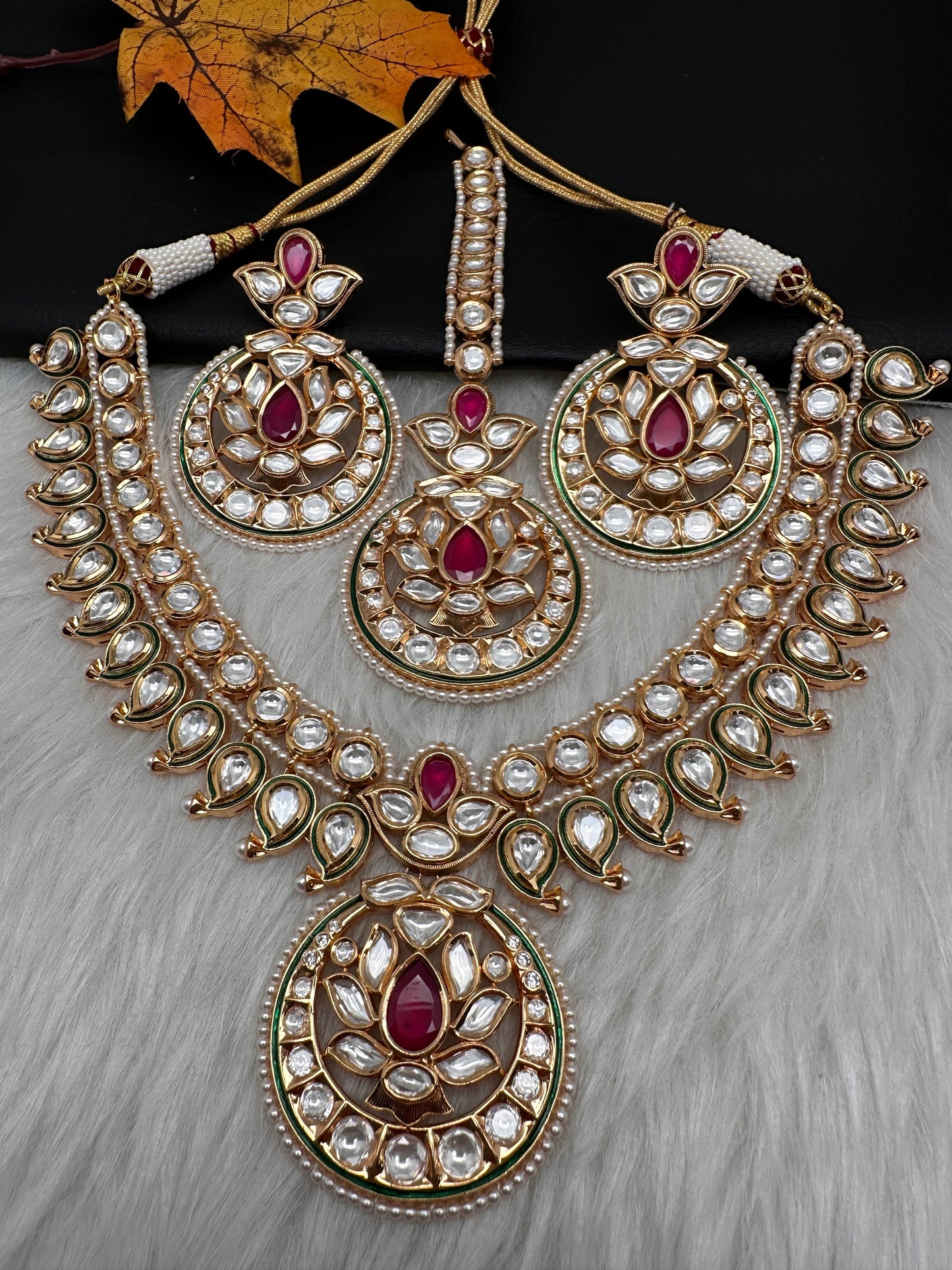Mango Kundan Statement Necklace comes with Earrings and Mang Tika
