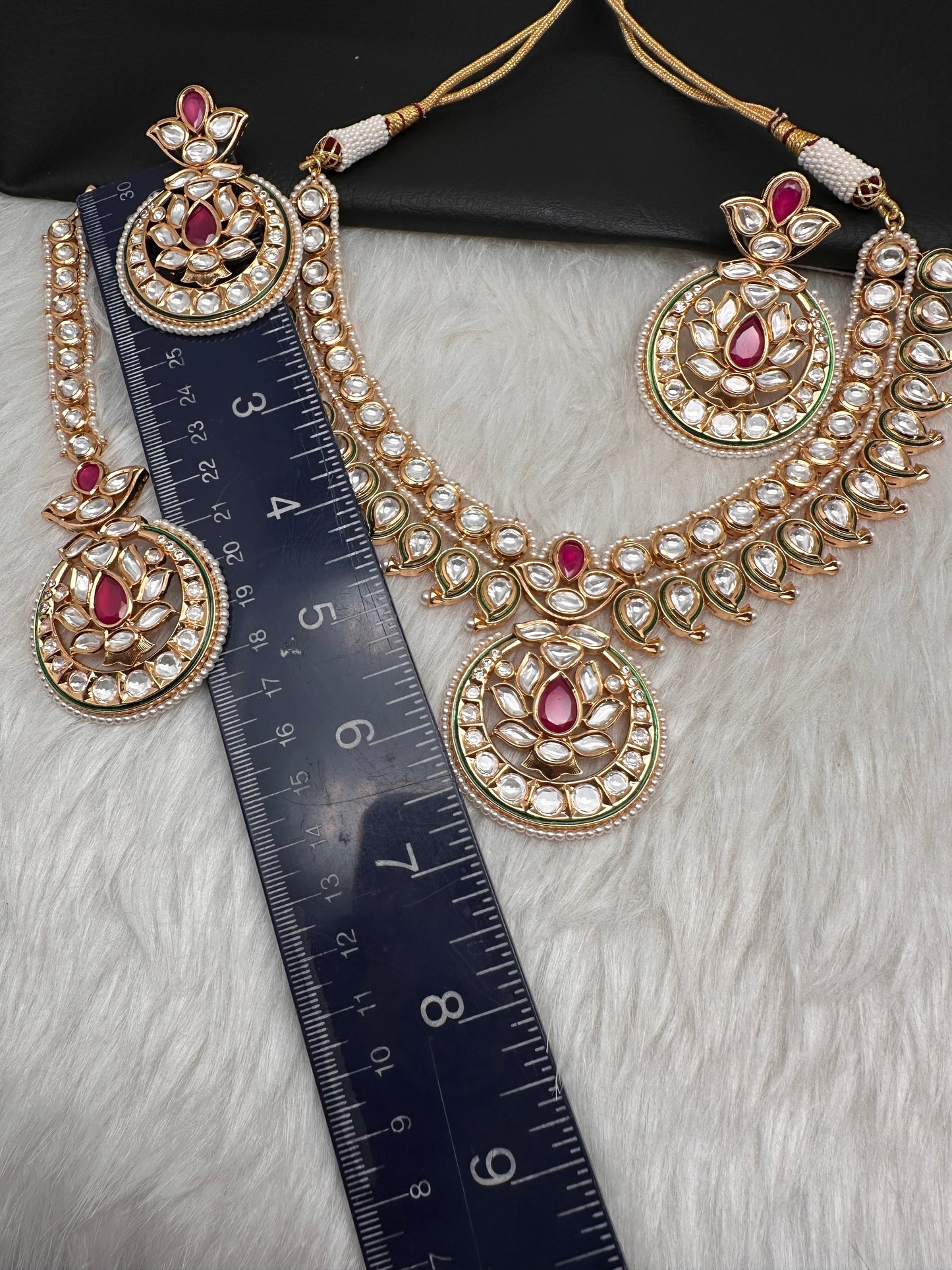 Mango Kundan Statement Necklace comes with Earrings and Mang Tika