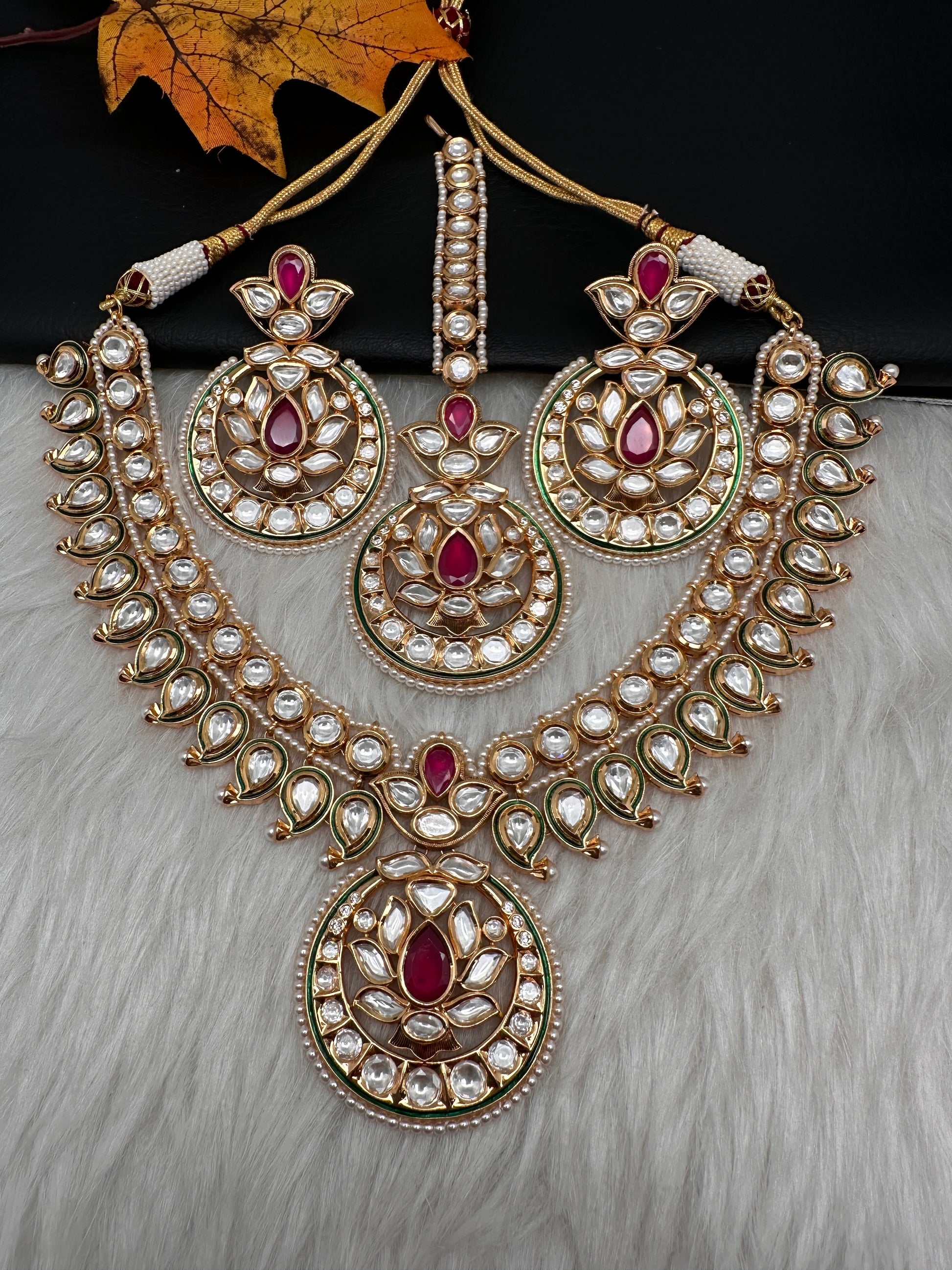 Mango Kundan Statement Necklace comes with Earrings and Mang Tika